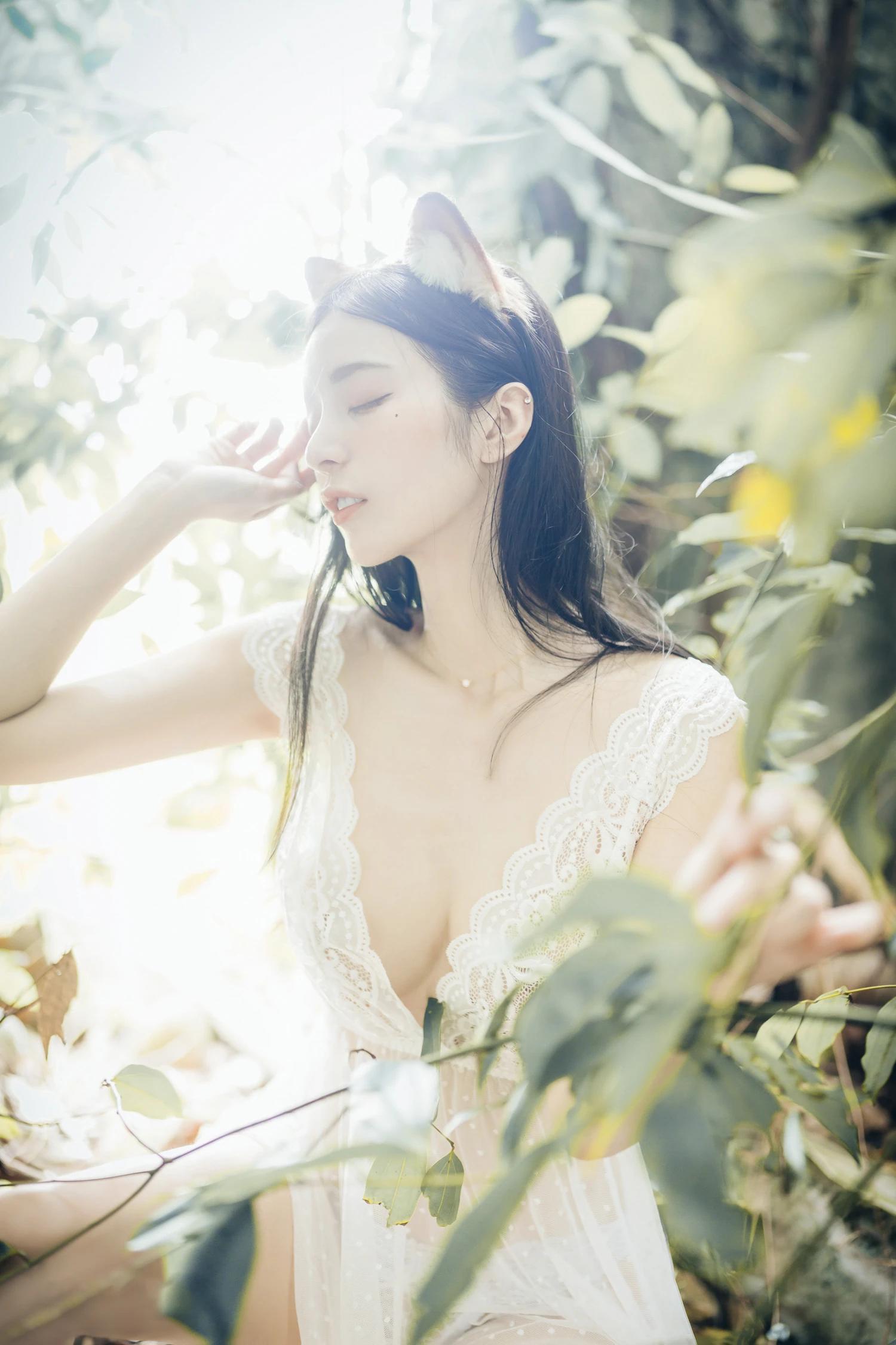 仙仙辰生日最大尺度呈現?實體寫真電子版限定尺度?內容超級豐富 用心 Vol.01 18