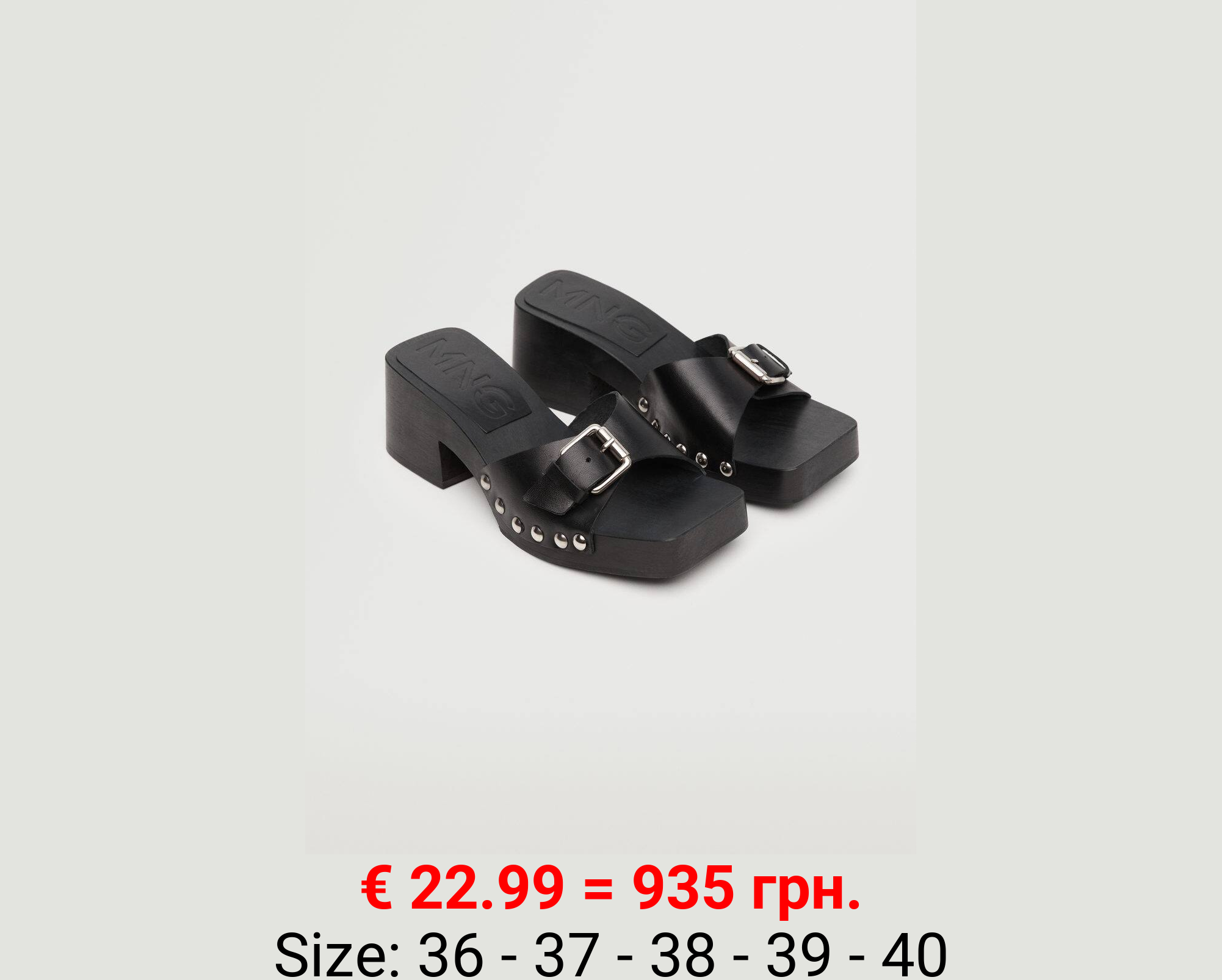 Sandalia piel tachuelas