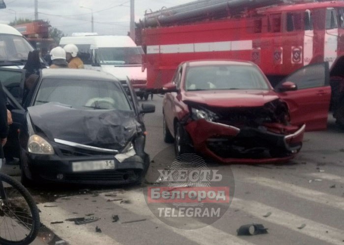 Тг жесть белгород. Белгород ДТП на б Хмельницкого.