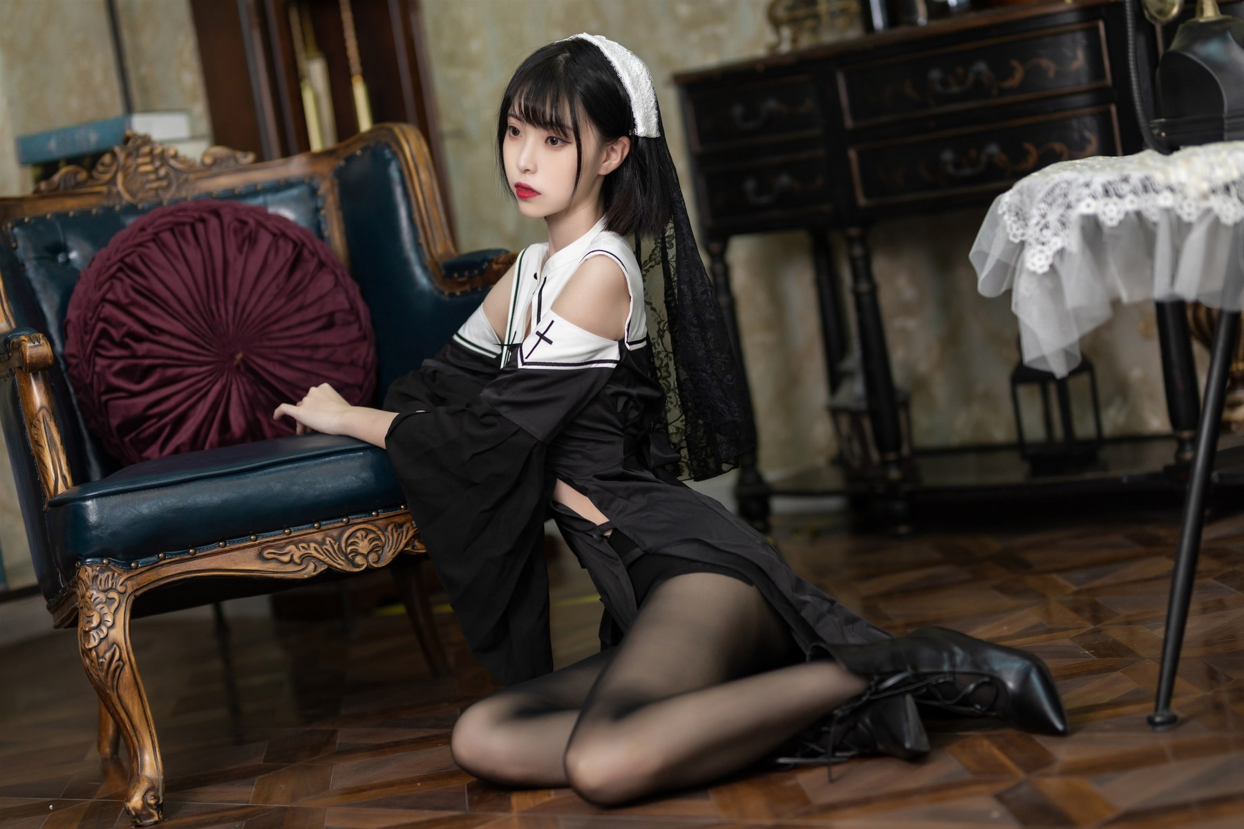 Cosplay 许岚 叁月life 暗黑修女 15