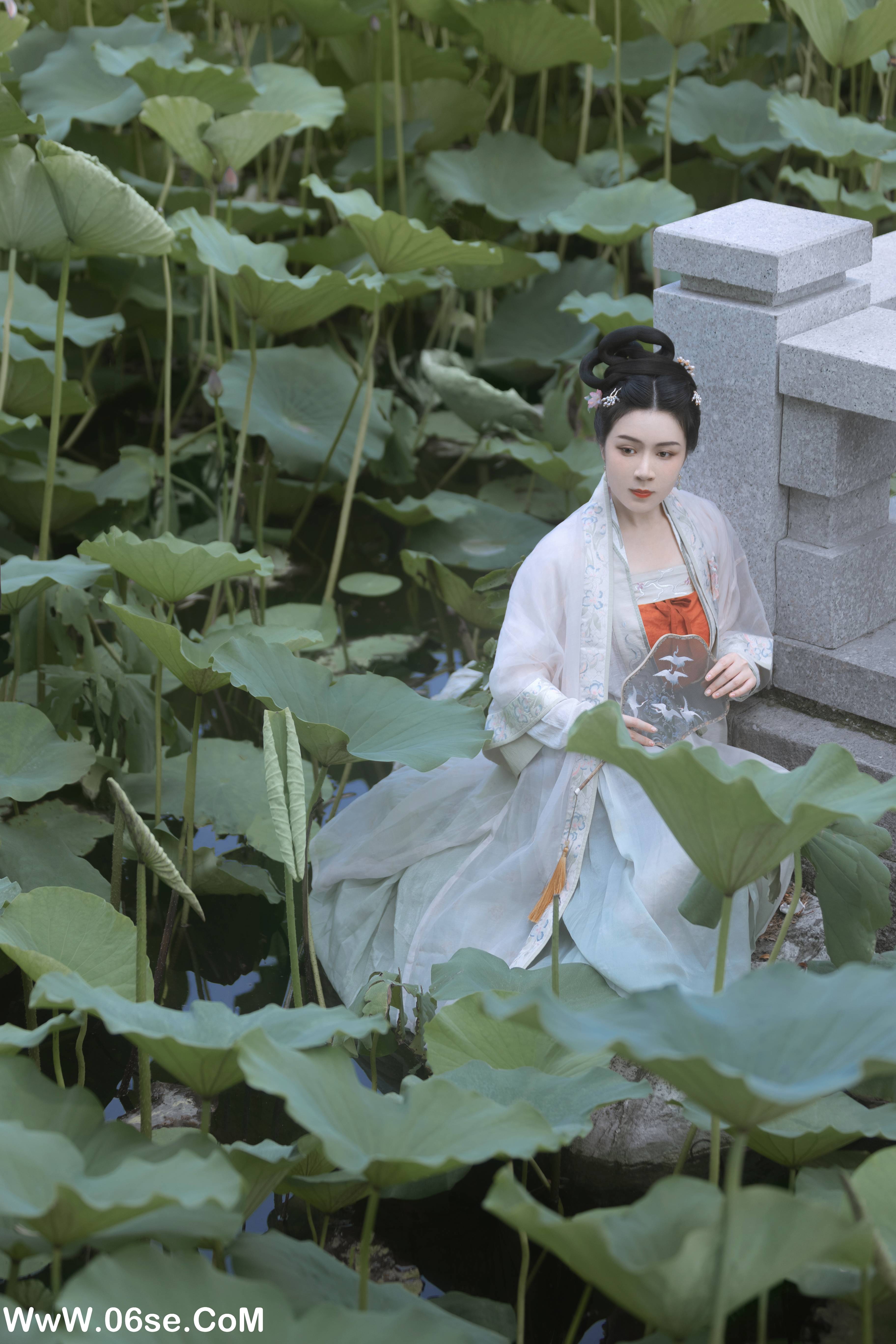 图片[6]-[YITUYU艺图语]2022.11.21 陶然荷韵 周曦彤[25+1P／195MB]-六色网