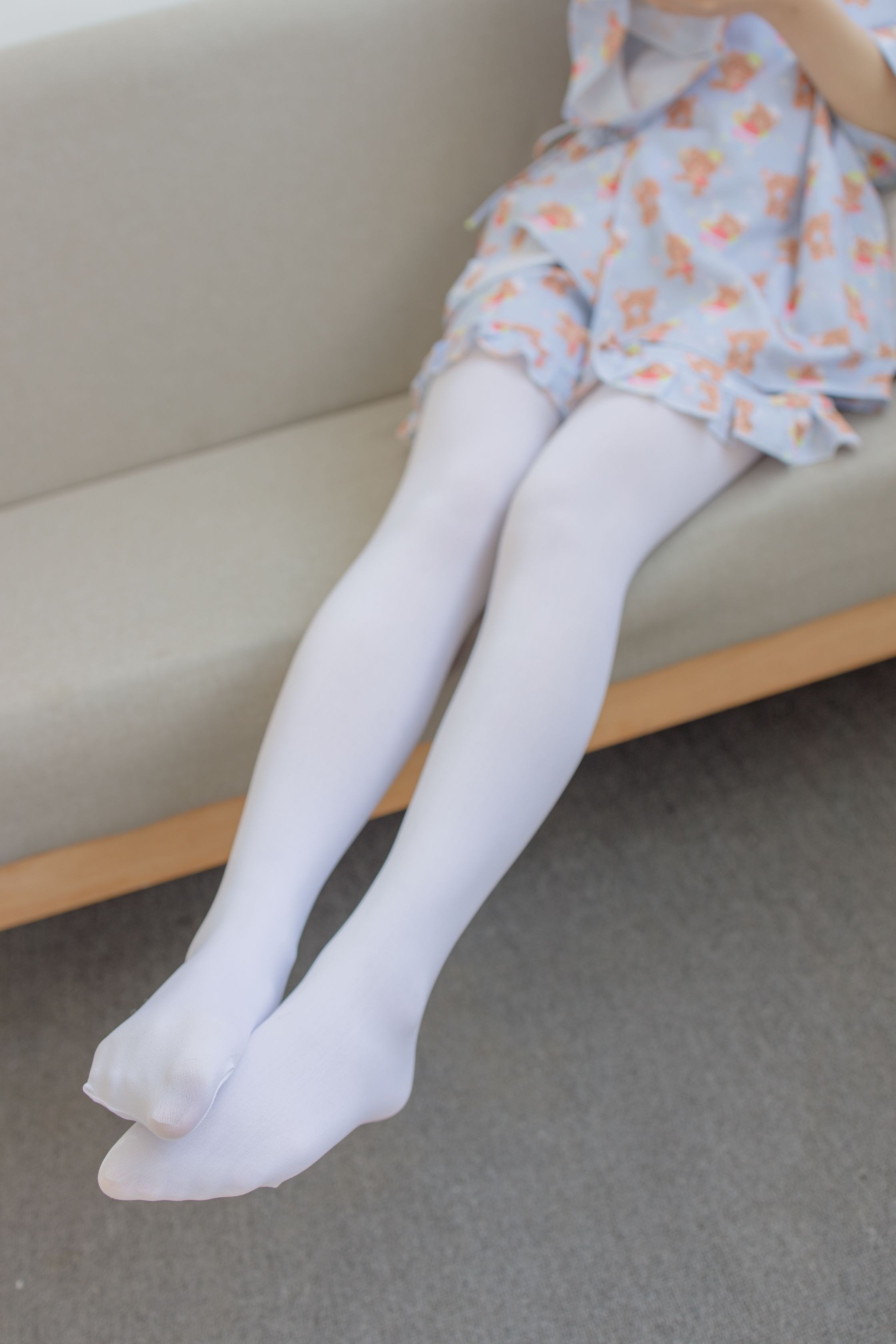 森萝财团 内部 006 沙发上诱人的白丝美少女 [113P1V3.61G] 110