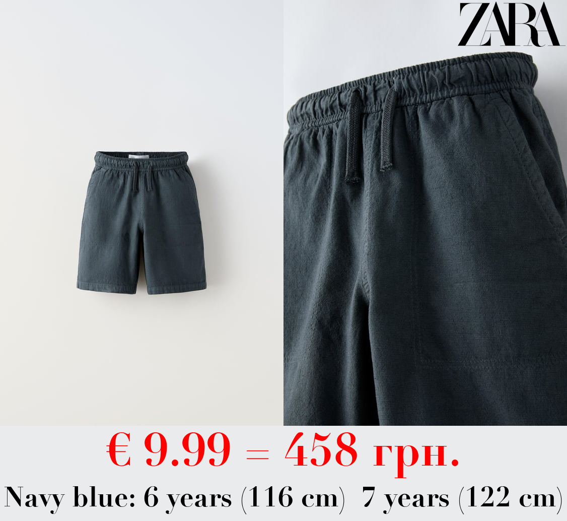 BERMUDA SHORTS WITH CONTRAST TOPSTITCHING