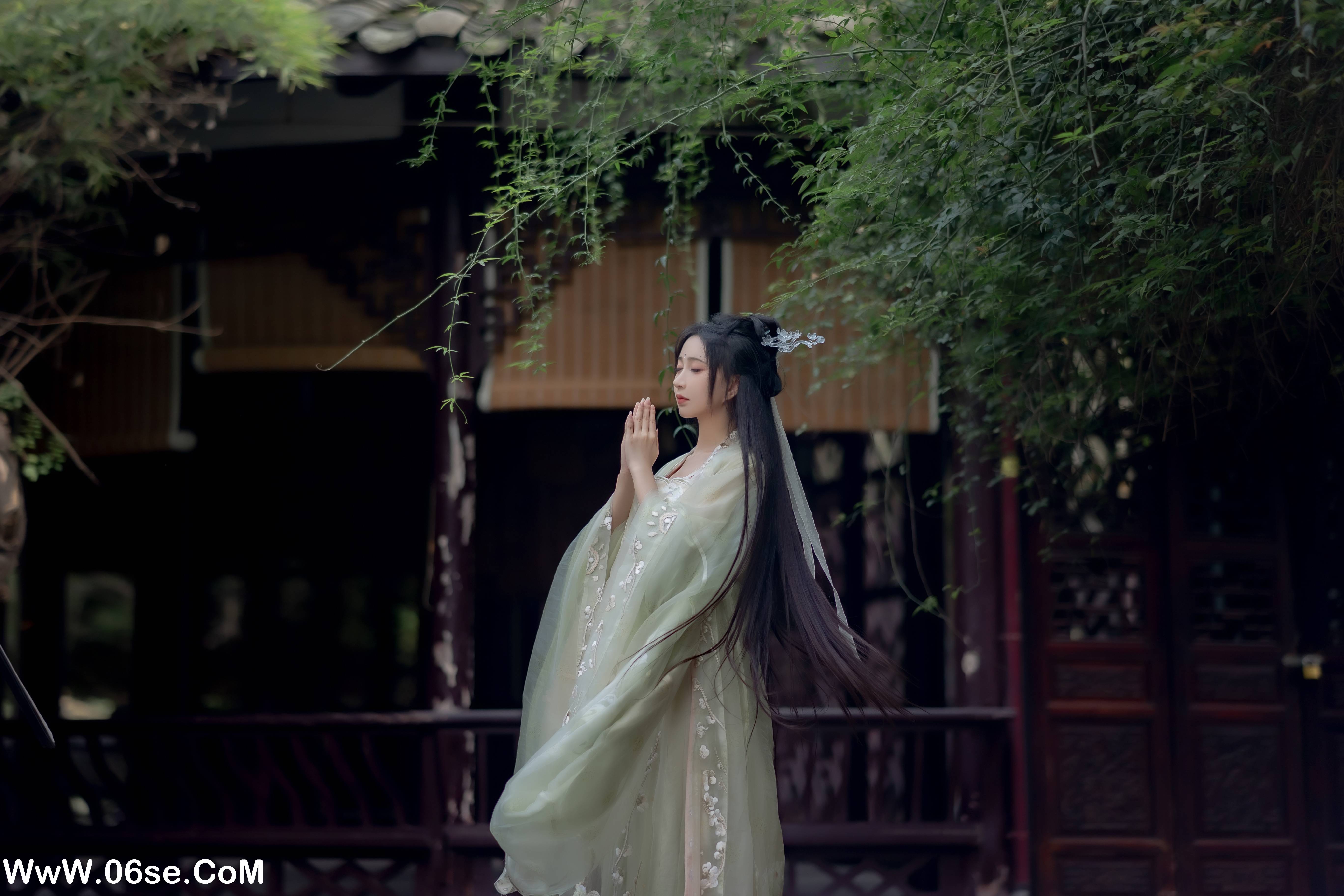 图片[19]-[YITUYU艺图语]2022.11.26 拒霜思 -绮罗生的小苏苏-[32+1P／249MB]-六色网