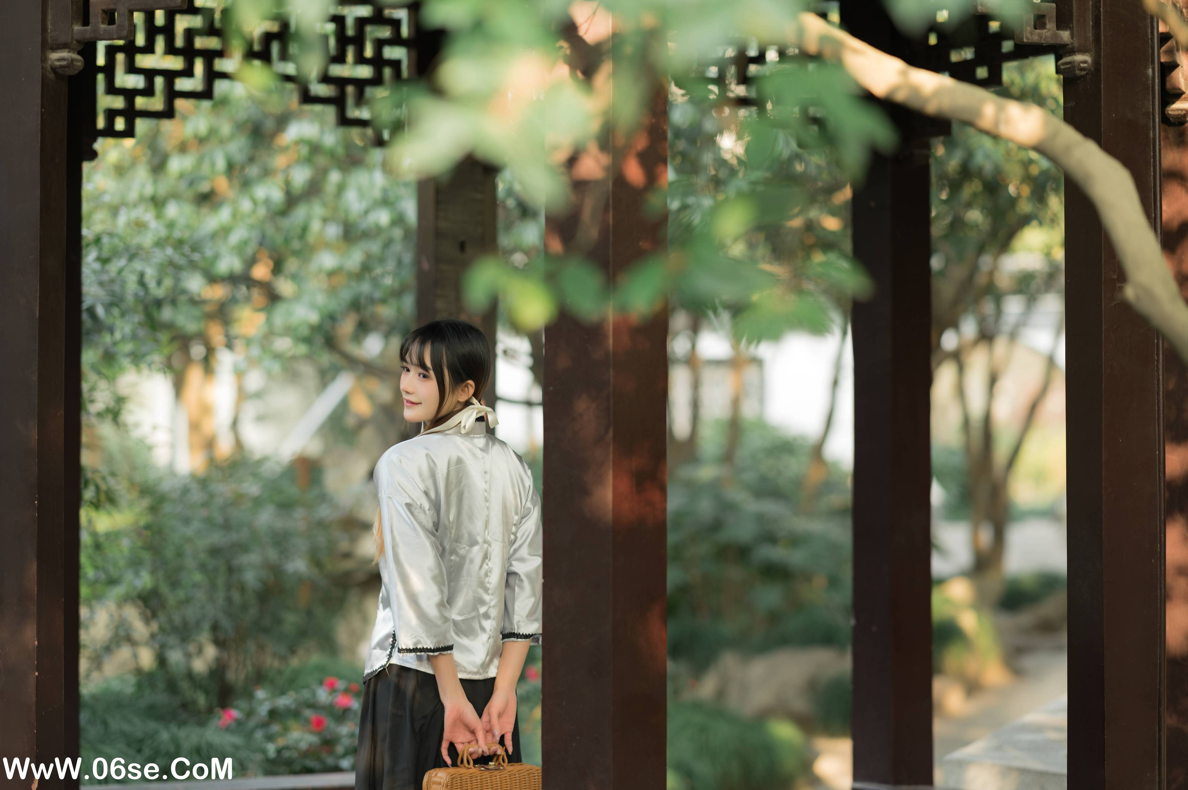 图片[13]-[YITUYU艺图语]2022.06.03 碧玉 兔子Zzz不吃胡萝卜[23P-184.95MB]-六色网