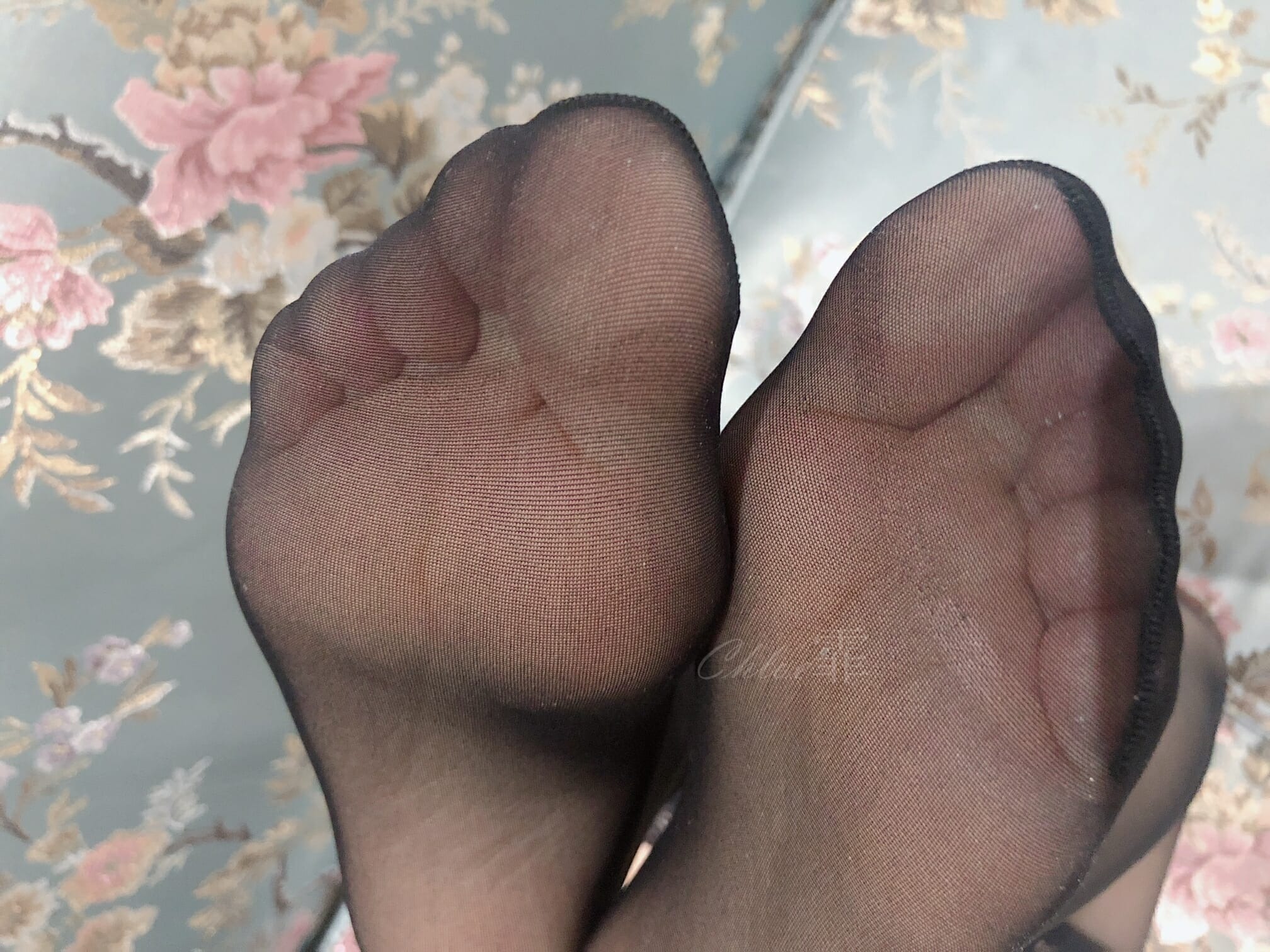 霏霏-淑女杏色大衣蕾丝连衣裙、名媛风女神气质黑色吊带裙外套、性感针织裙方扣酒红色单鞋[99P] 92