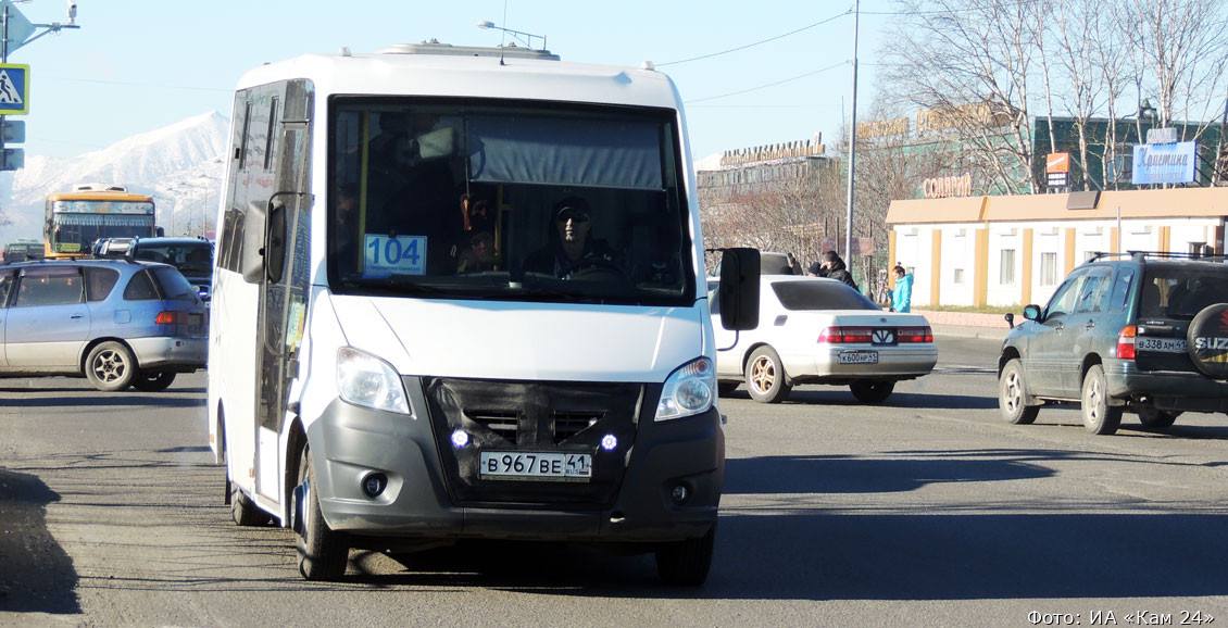 Автостанция петропавловск камчатский. Петропавловск-Камчатский автовокзал. Автовокзал 10 км Петропавловск Камчатский. Петропавловск автобус Петропавловск Камчатский автобус. Камчатский автобус Камчатка автобус Камчатка.