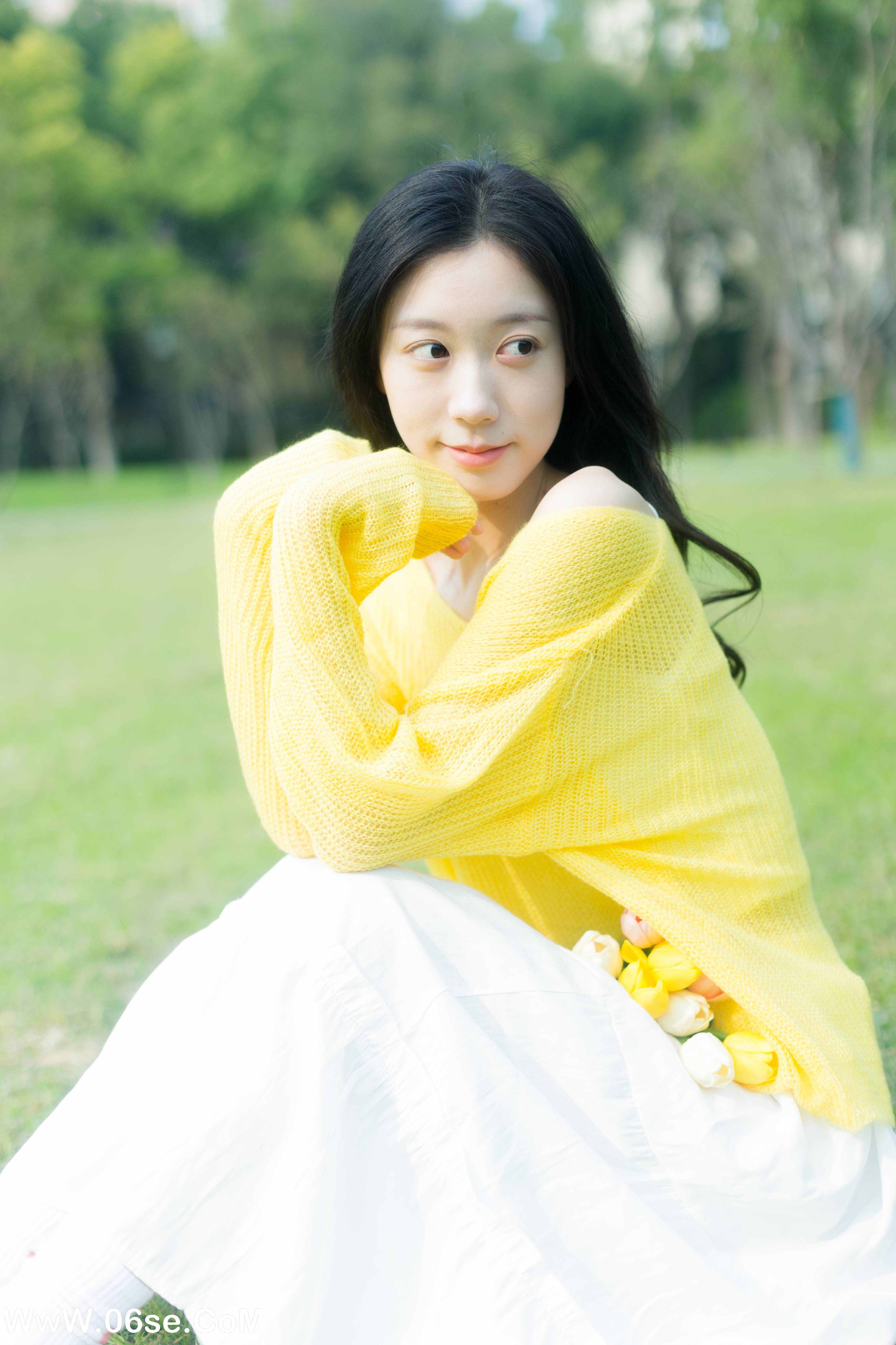 图片[8]-[YITUYU艺图语]2022.11.26 秋风轻轻 饲猫少女-[37+1P／342MB]-六色网