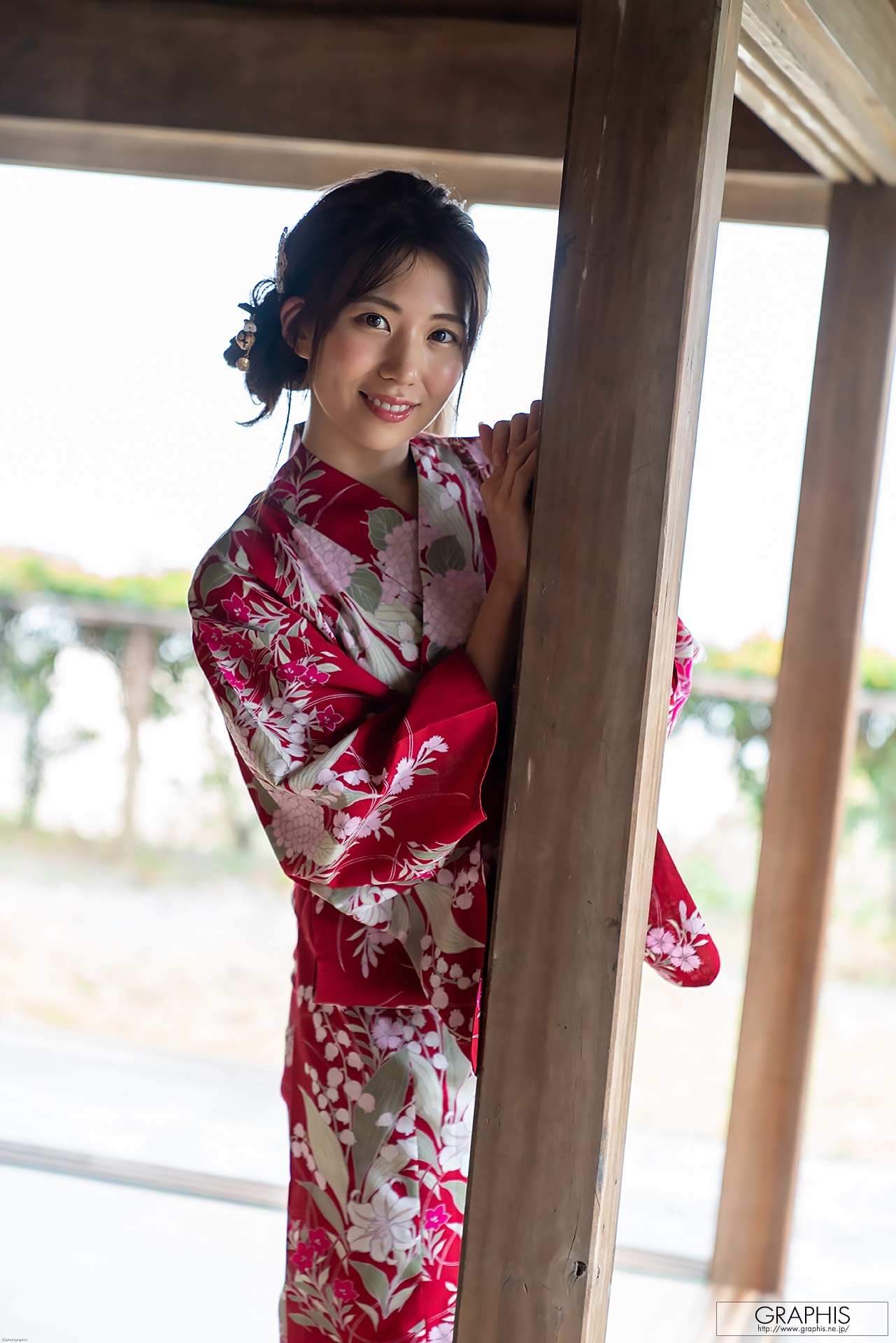[Graphis] Gals - Aika Yamagishi 山岸逢花 200P 176