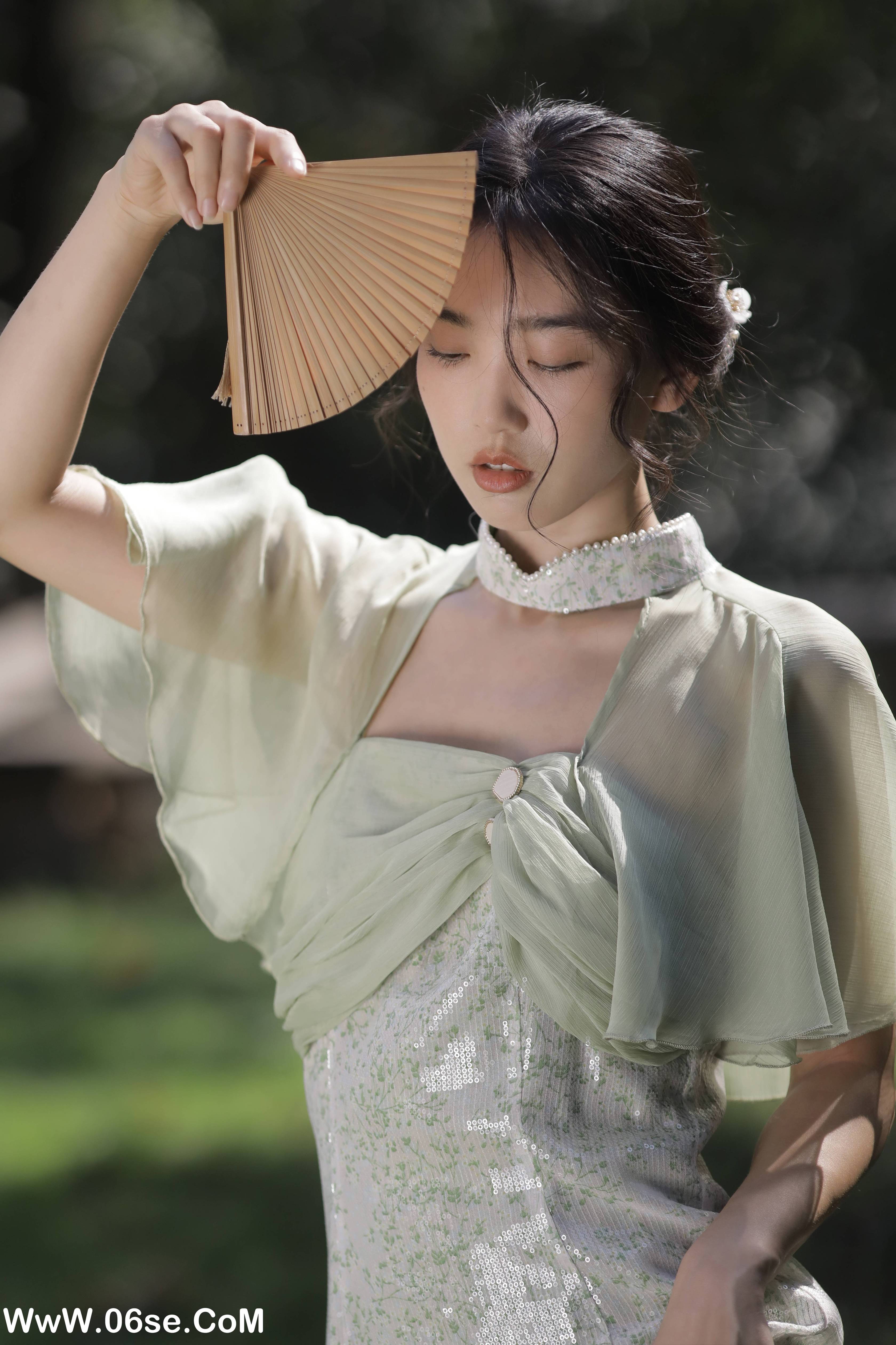 图片[19]-[YITUYU艺图语]2022.12.10 春不晚 海角的郭荣[28+1P／457MB]-六色网