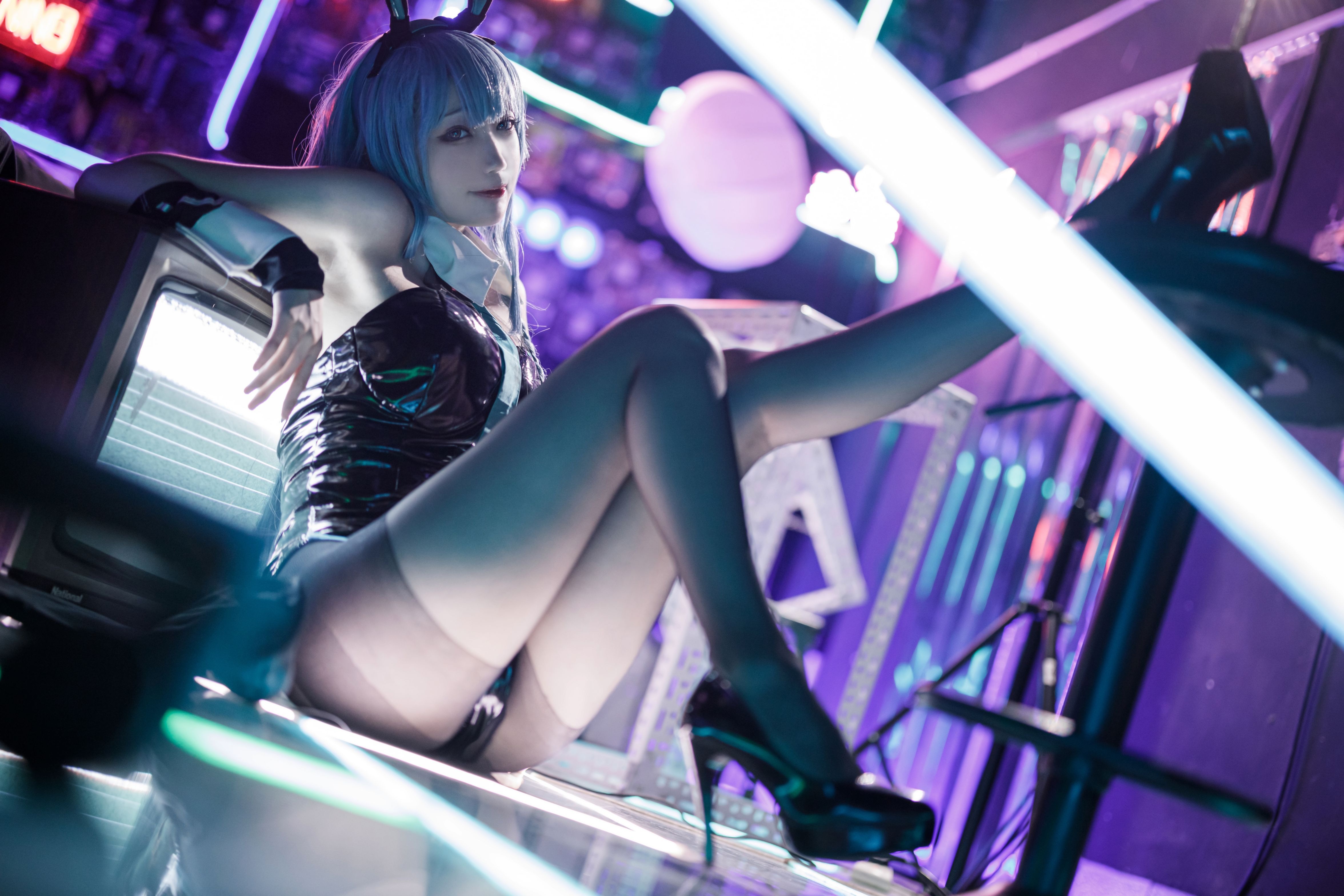 周叽是可爱的兔兔-树城兔女郎 [28p-426m] 3