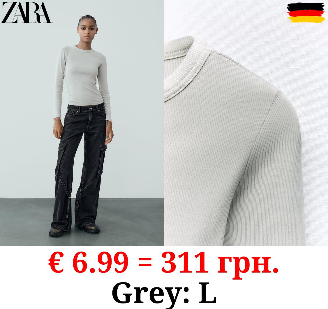 RIBBED LONG SLEEVE T-SHIRT