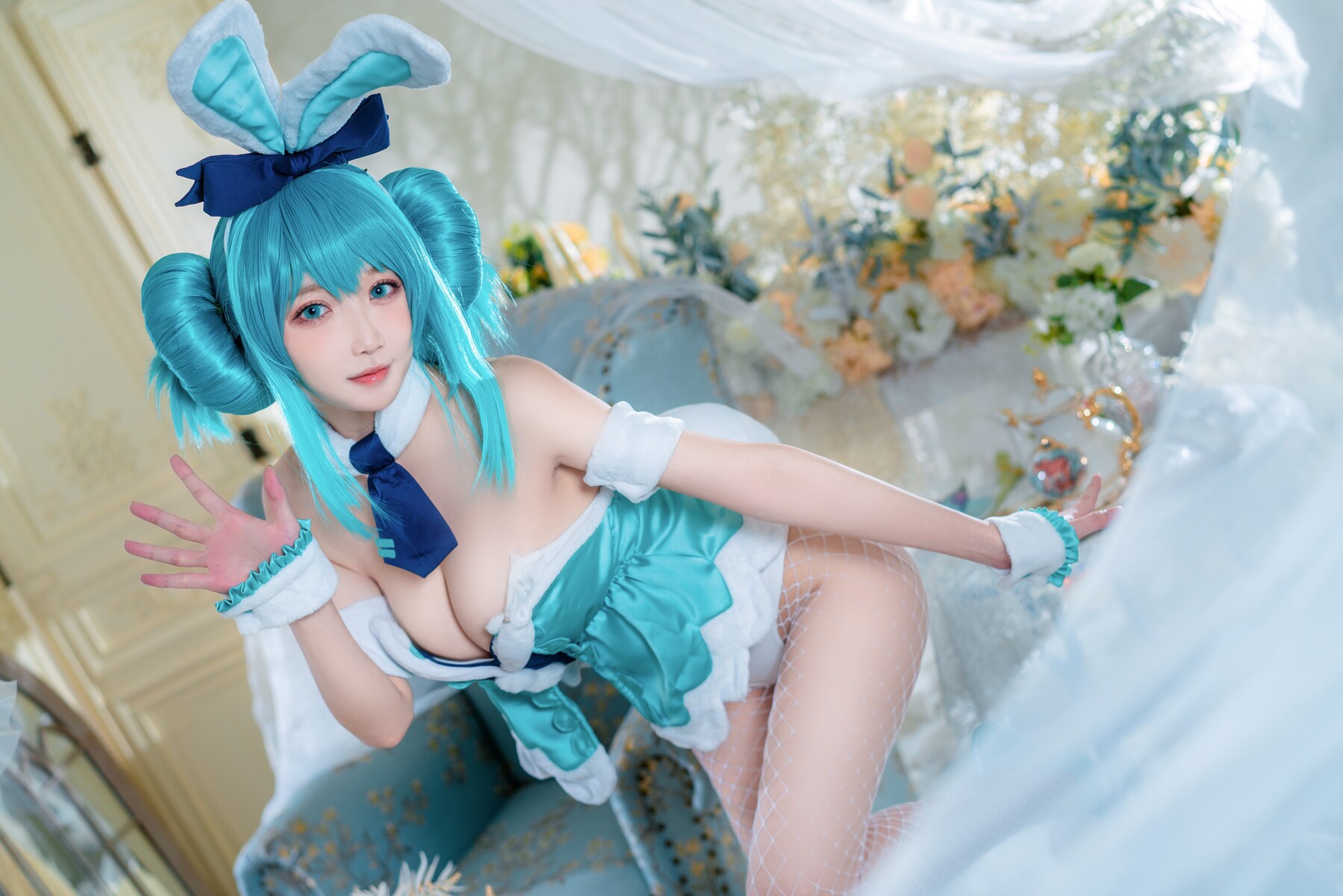 [阿包也是兔娘] 白兔 Miku 16