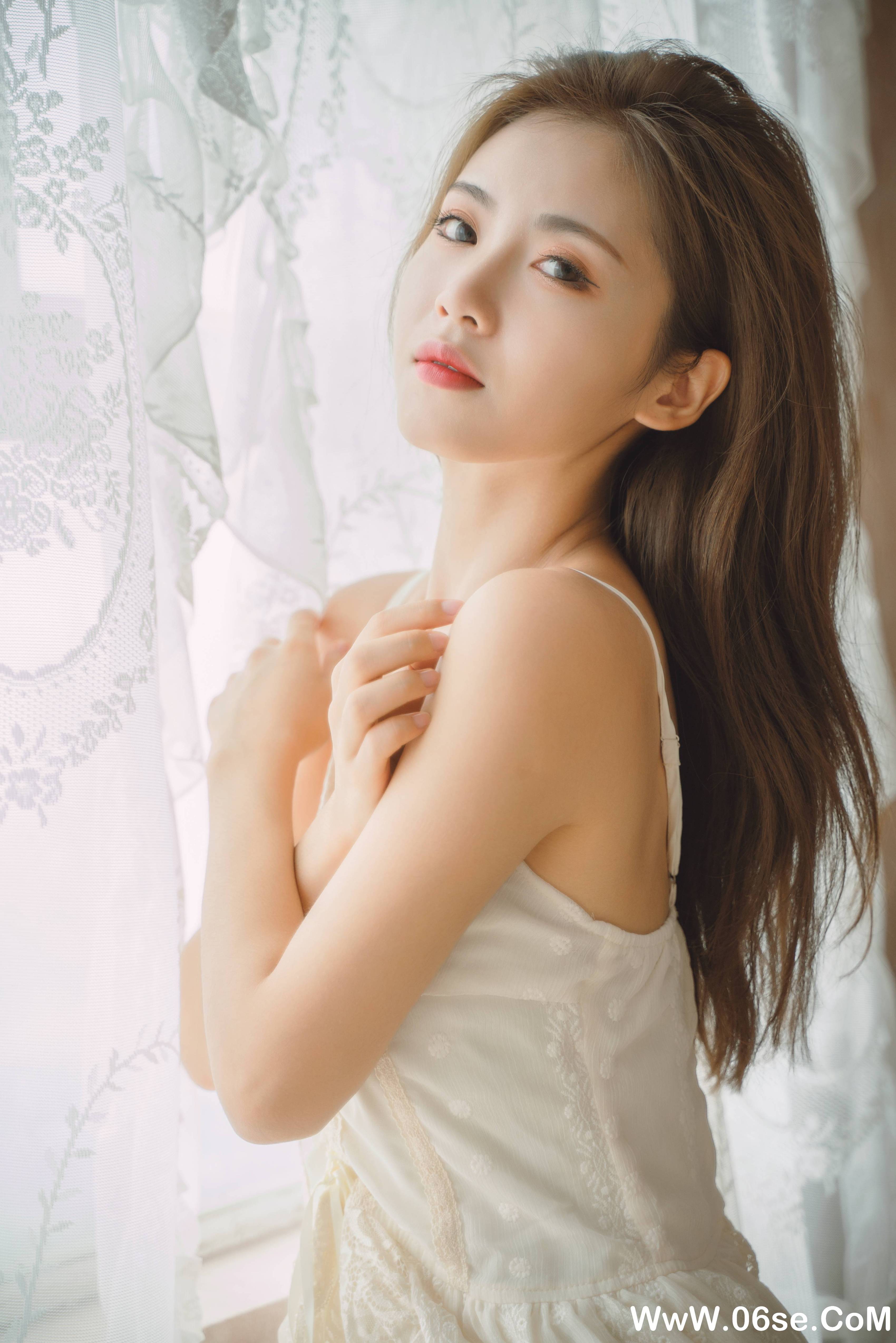 图片[13]-[YITUYU艺图语]2021.11.08 白裙少女 素素[24+1P／292MB]-六色网