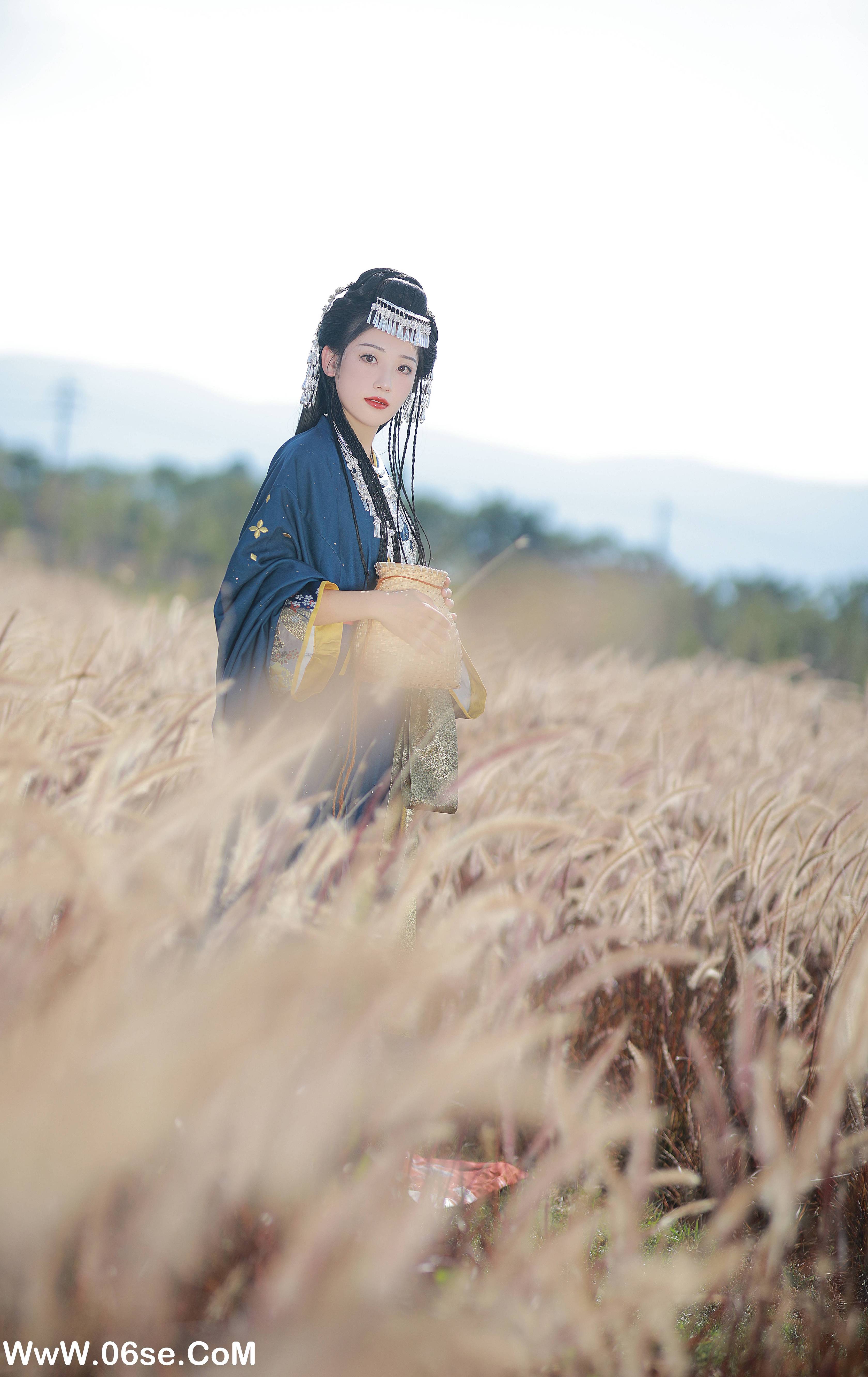 图片[30]-[YITUYU艺图语]2022.09.29 我与春风携过客 Y-JIN[35+1P／661MB]-六色网