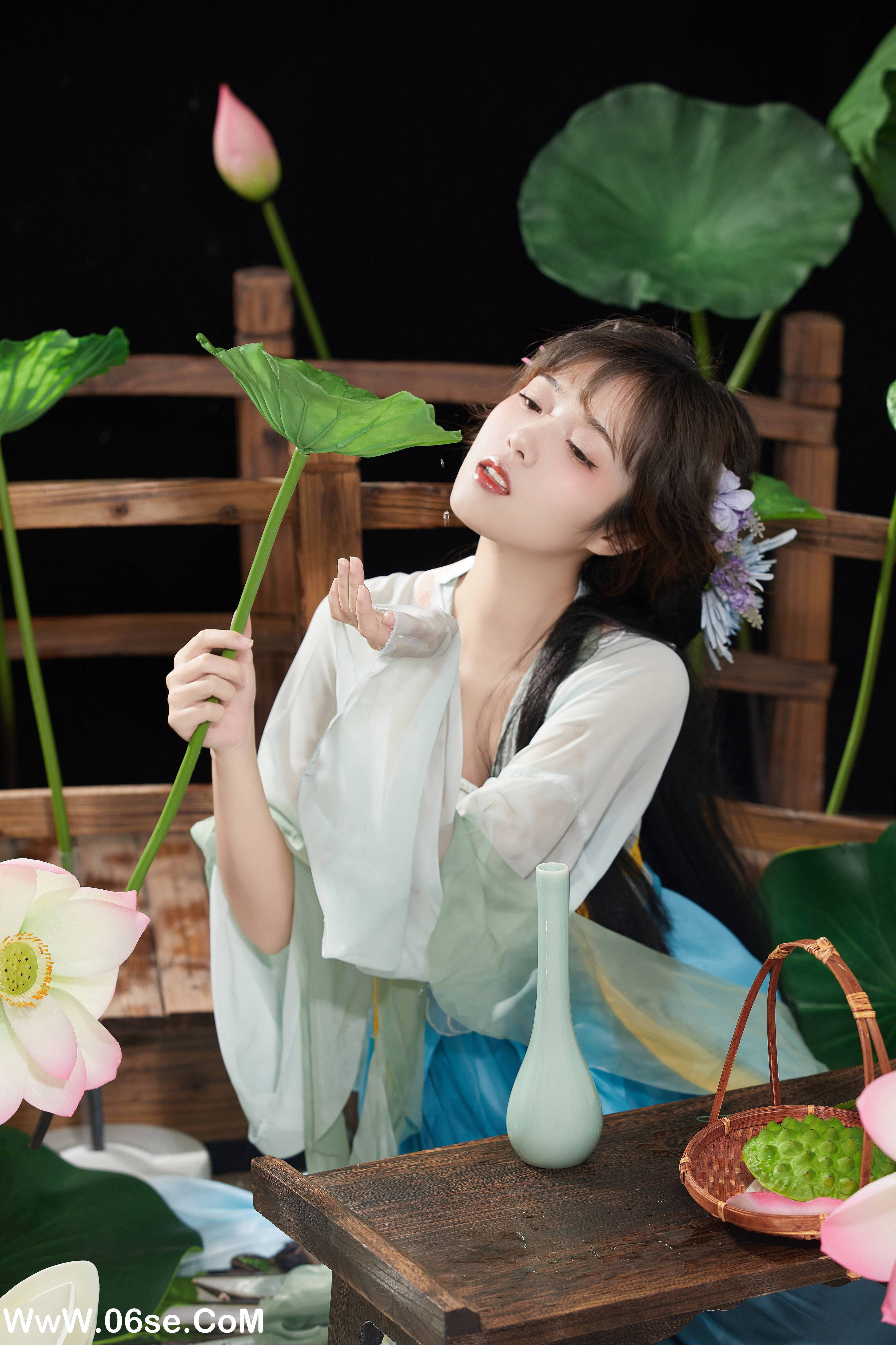 图片[21]-[YITUYU艺图语]2022.09.23 荷塘月色 小薇人儿[39+1P／536MB]-六色网