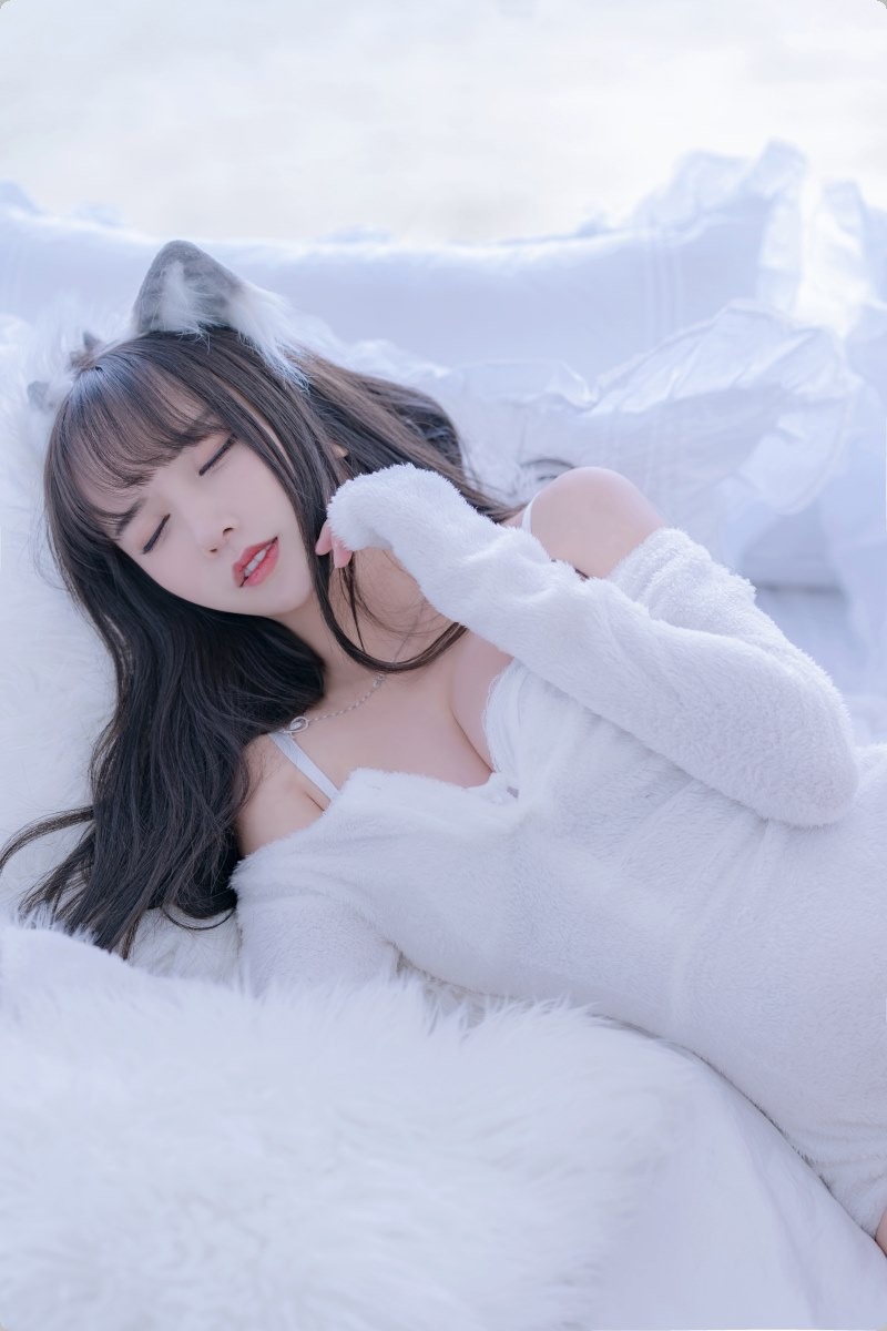 [Cos]过期米线线喵 - 小白狼[56P] 34