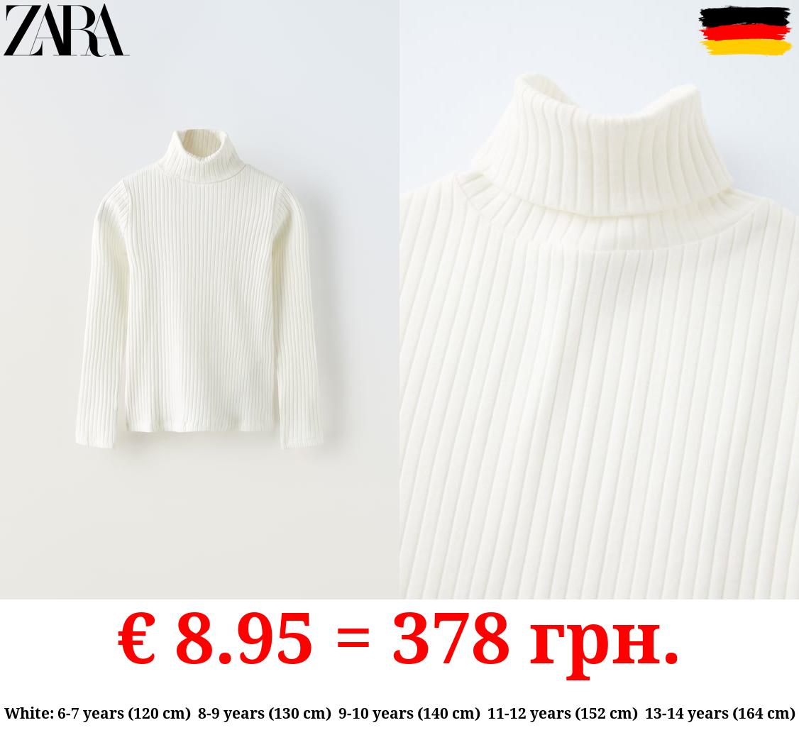 RIBBED TURTLENECK T-SHIRT