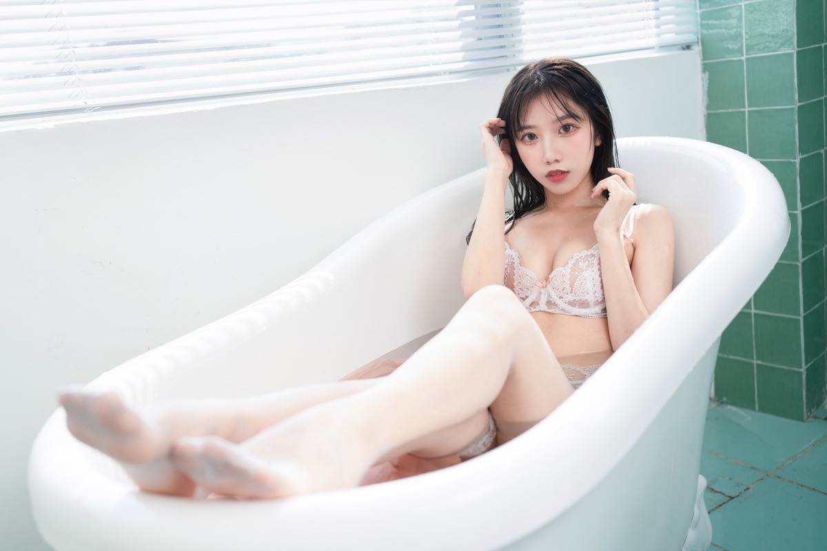 [Cos]果咩酱w - 浴缸 [25P] 21