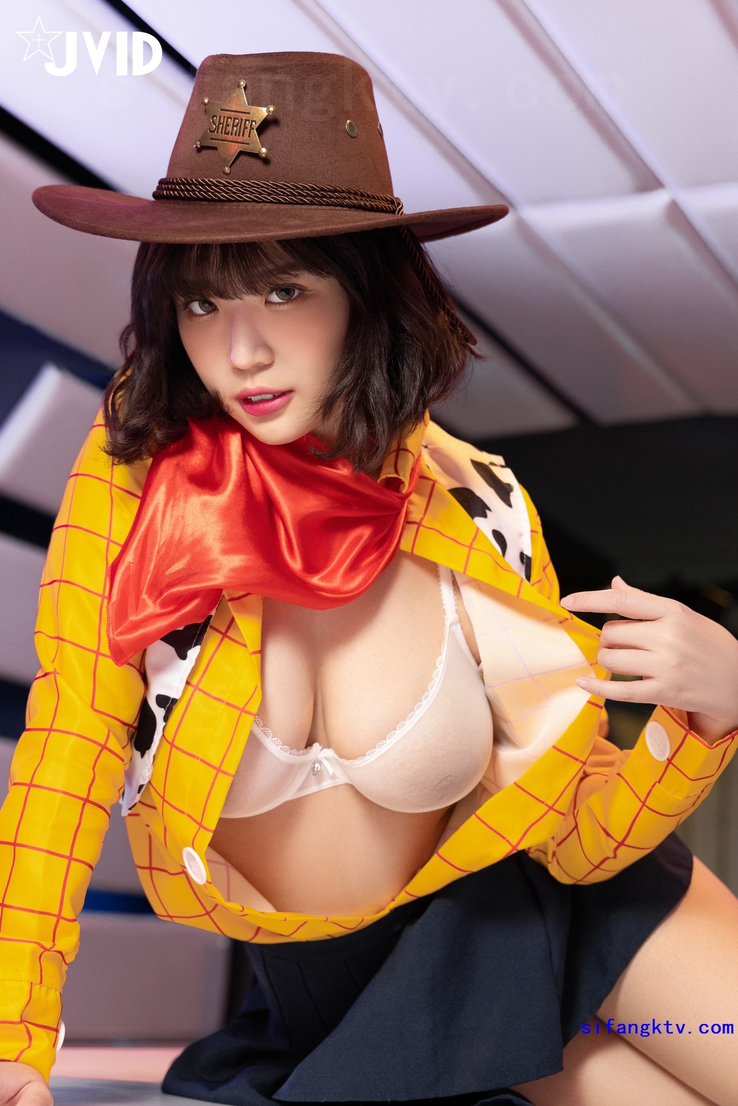 爆乳胡迪警長《茹茹》柔软真乳神 115