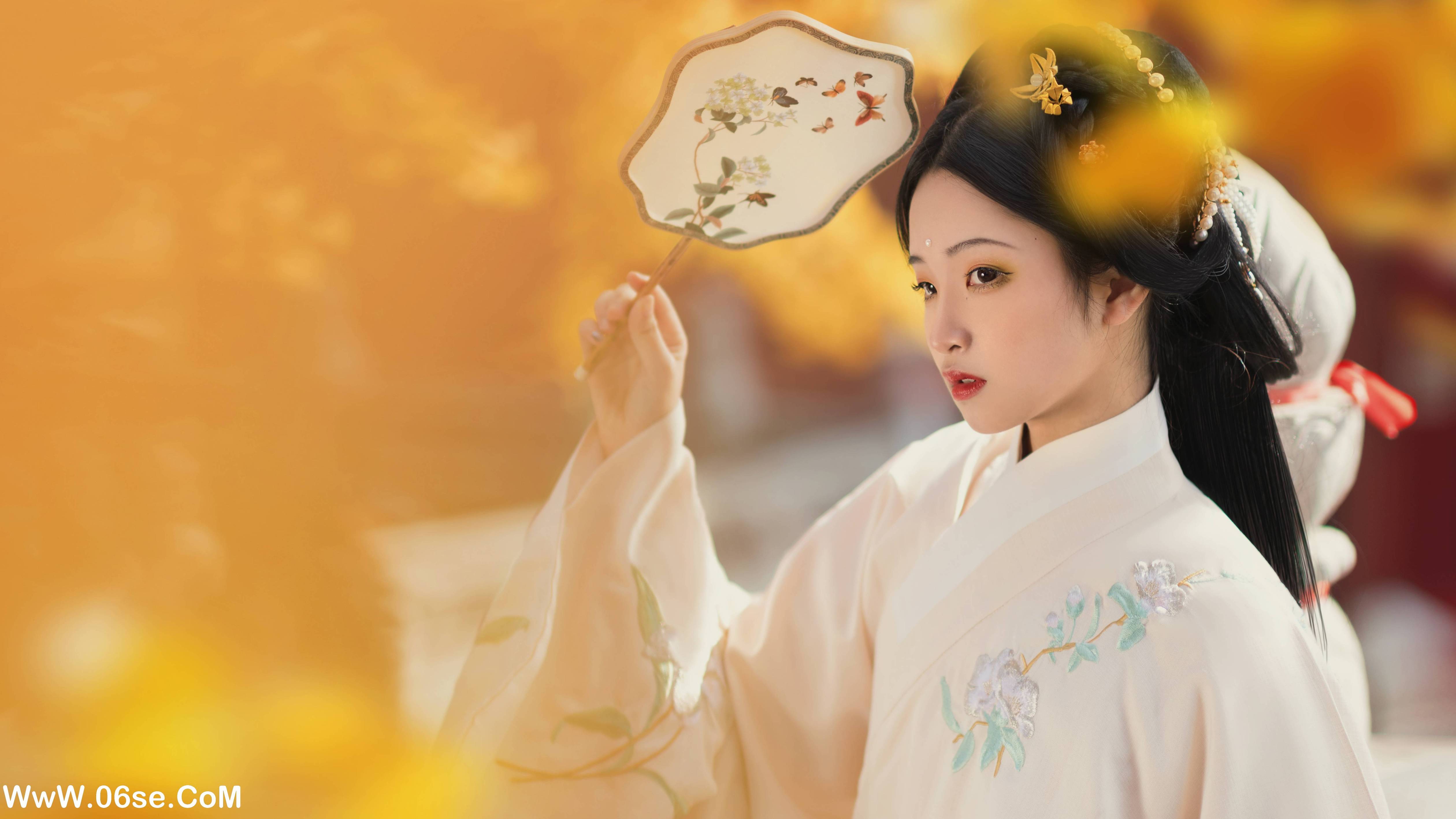 图片[3]-[YITUYU艺图语]2022.12.28 始觉秋风还 是蝶绪咩[19+1P／173MB]-六色网