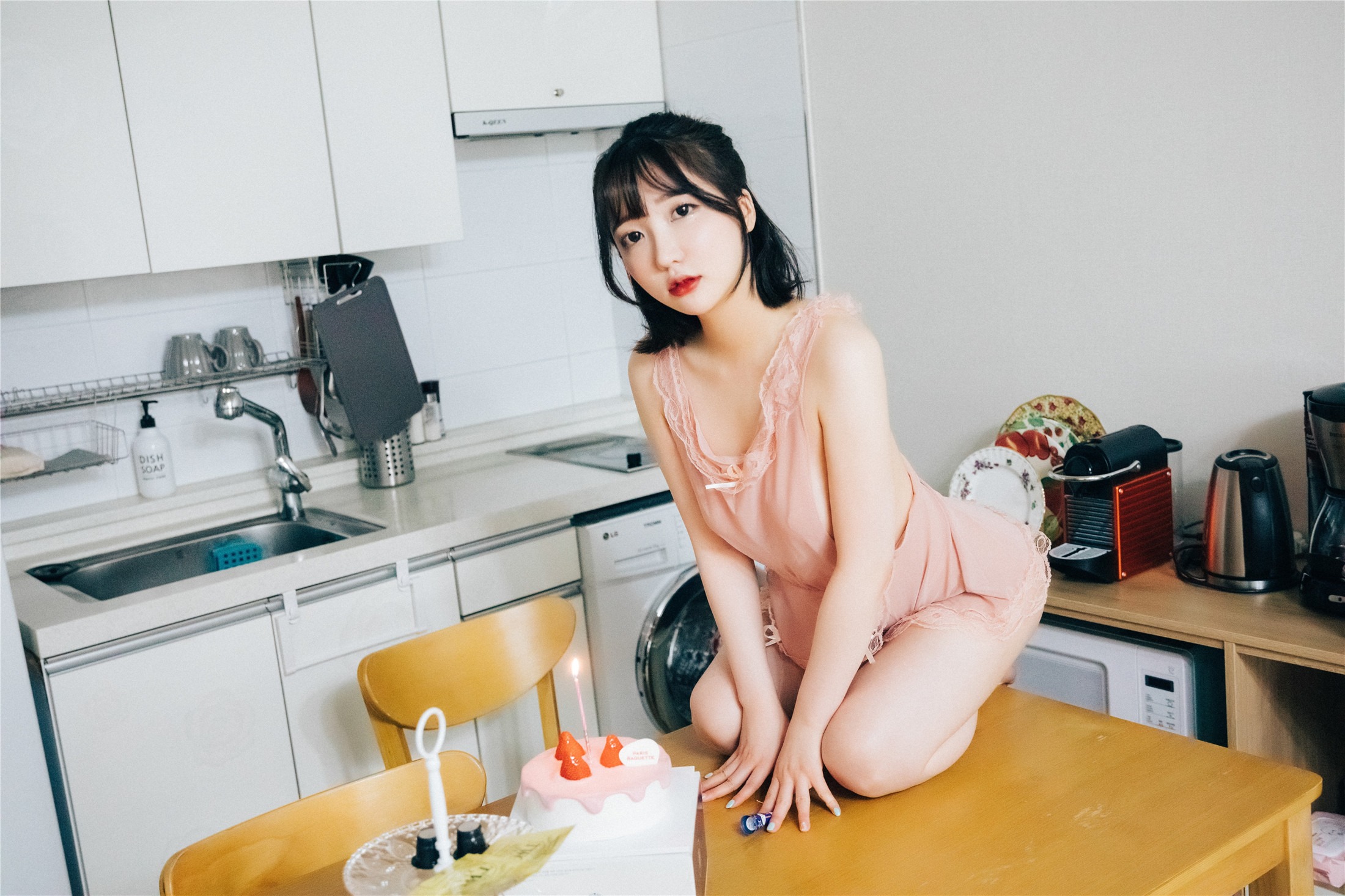 [Loozy] Son Ye-Eun (손예은) - Happy Birthday 132P 60