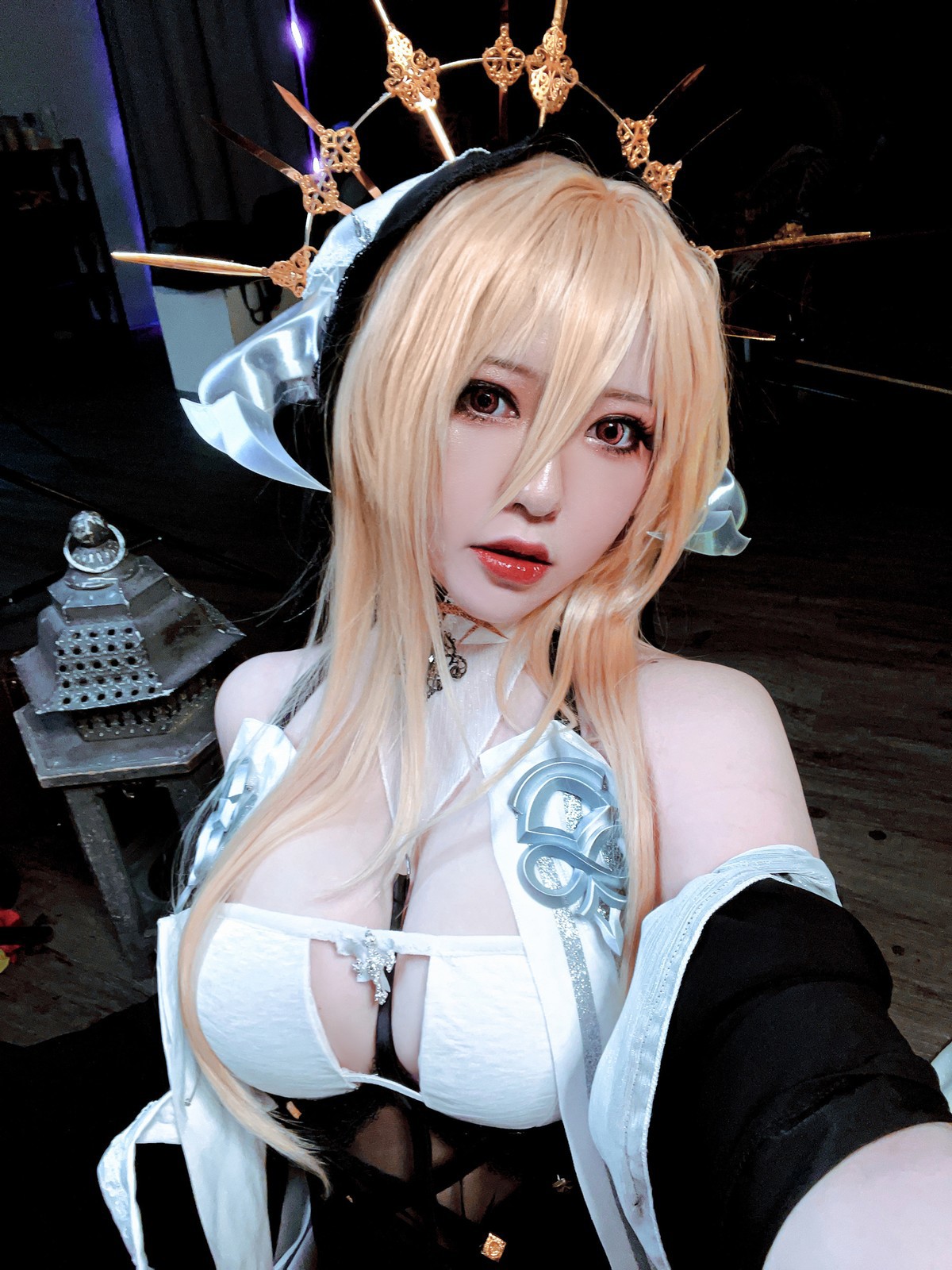 Cosplay 半半子Banbanko インプラカブル 修道女 47