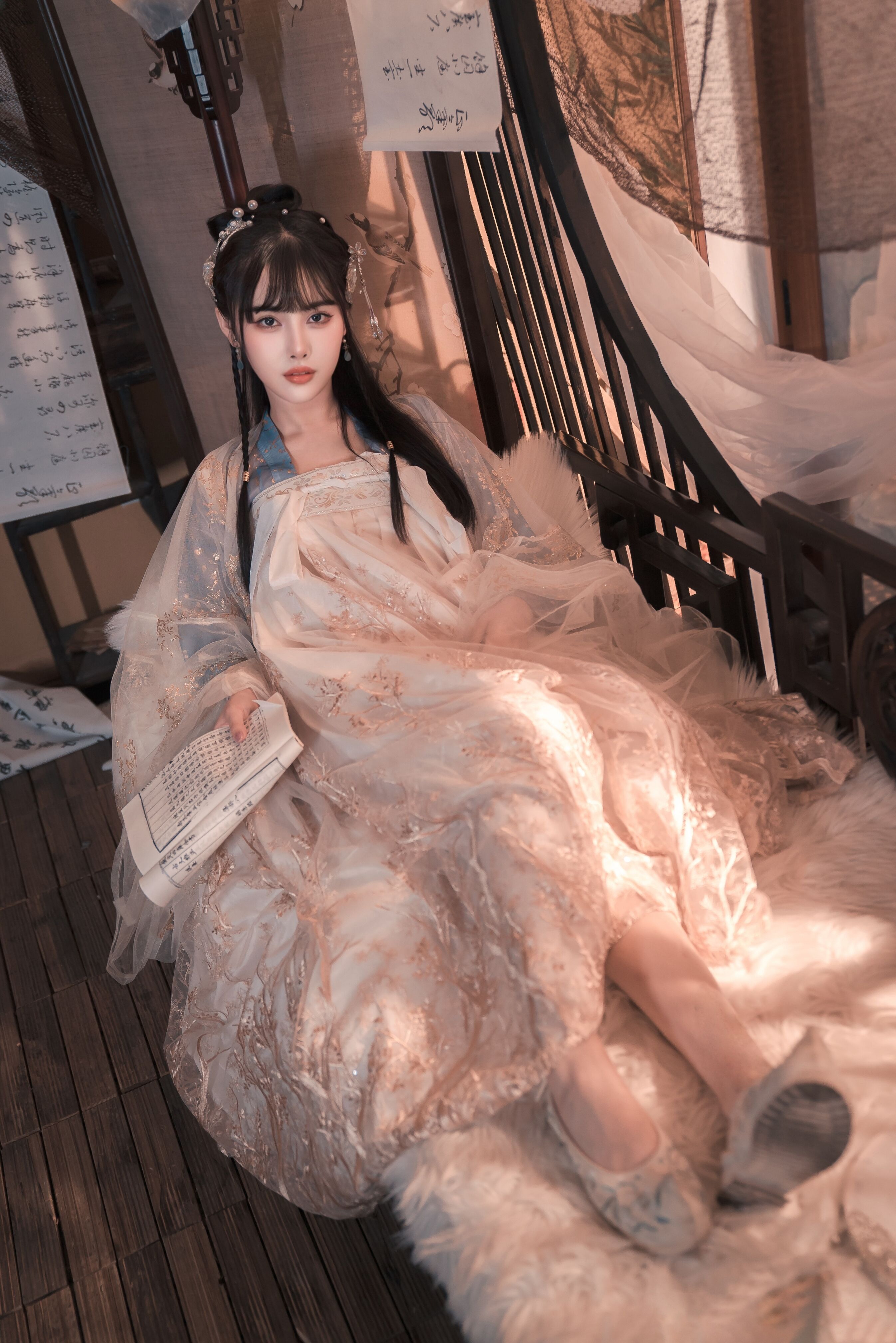 恋恋艾妮 汉服 [28P-96MB] 10