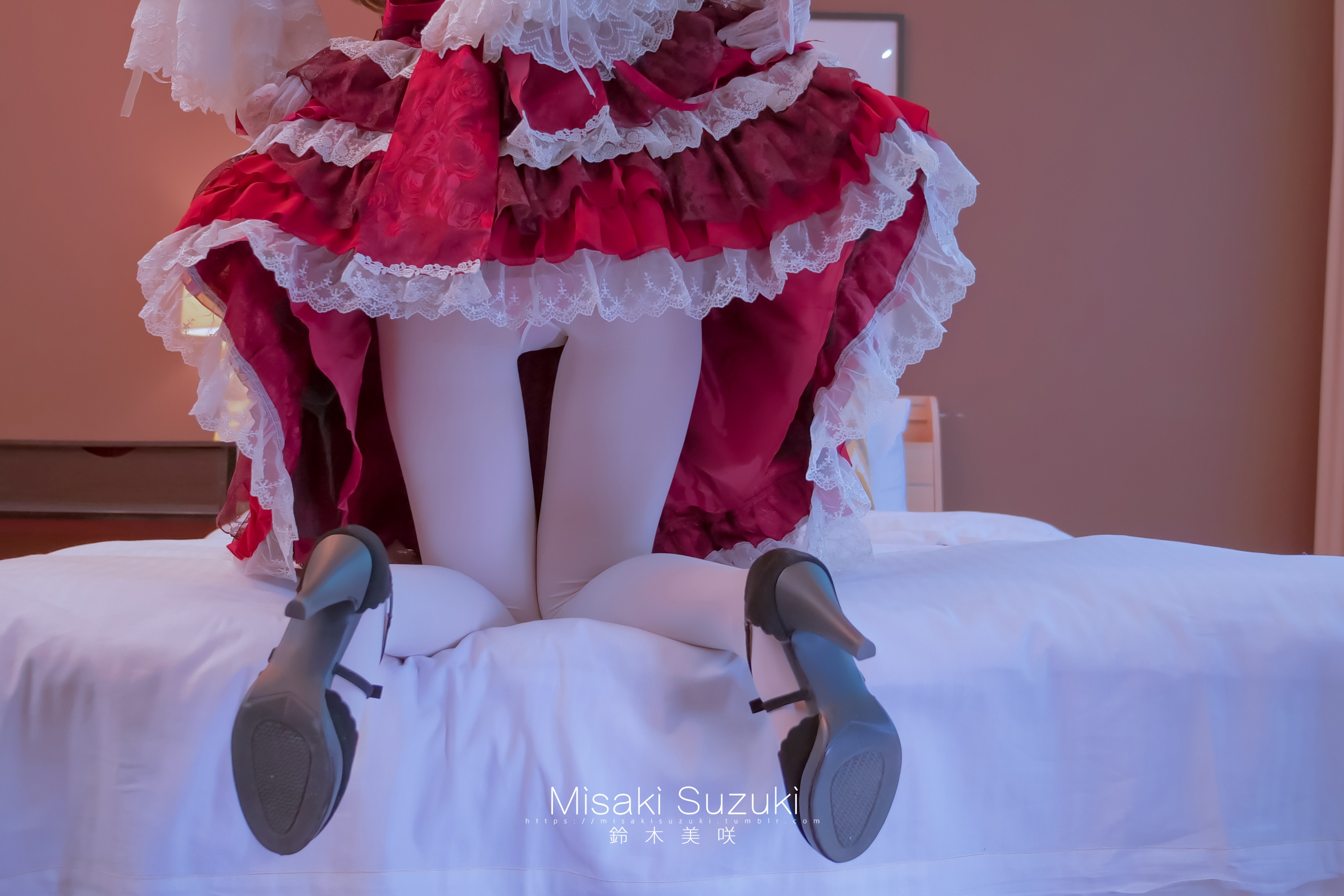Misaki Suzuki - 援x交友人的LO娘 跨年lo娘 [59P 1V 2.4G] 3