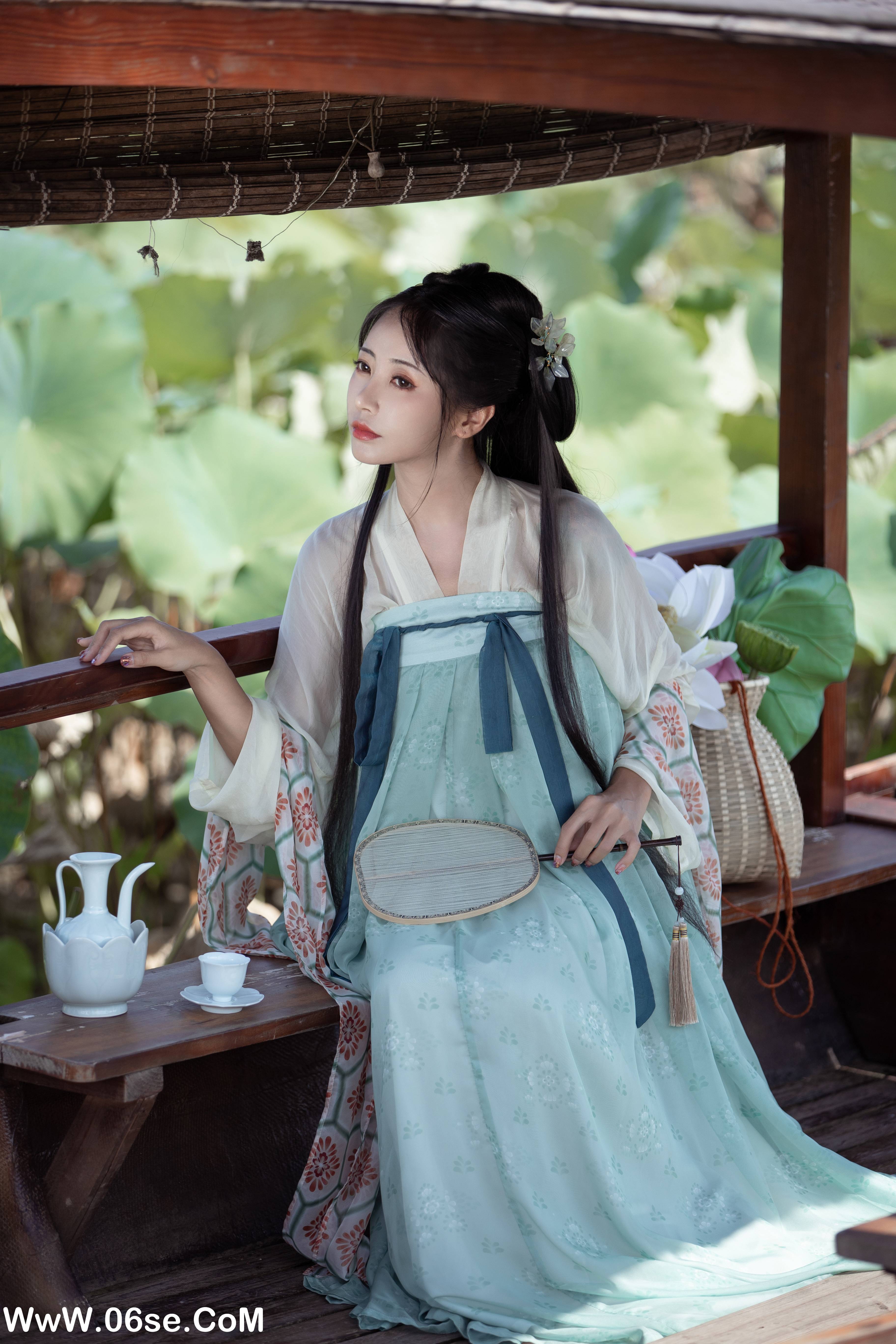 图片[24]-[YITUYU艺图语]2022.11.15 荷芰 酸辣粉[30+1P／290MB]-六色网