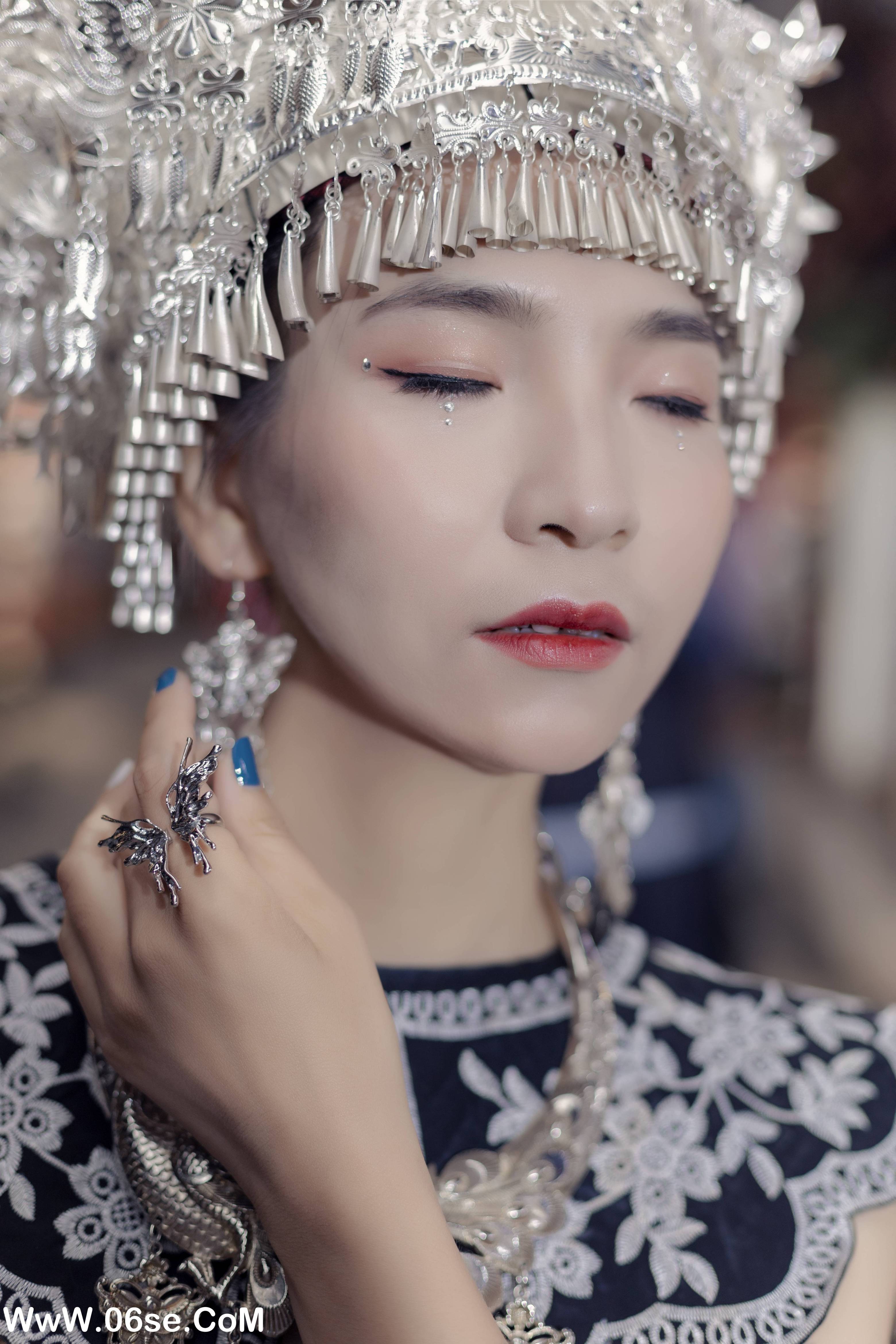 图片[24]-[YITUYU艺图语]2022.10.16 黑白姐妹 模特合集[25+1P／346MB]-六色网