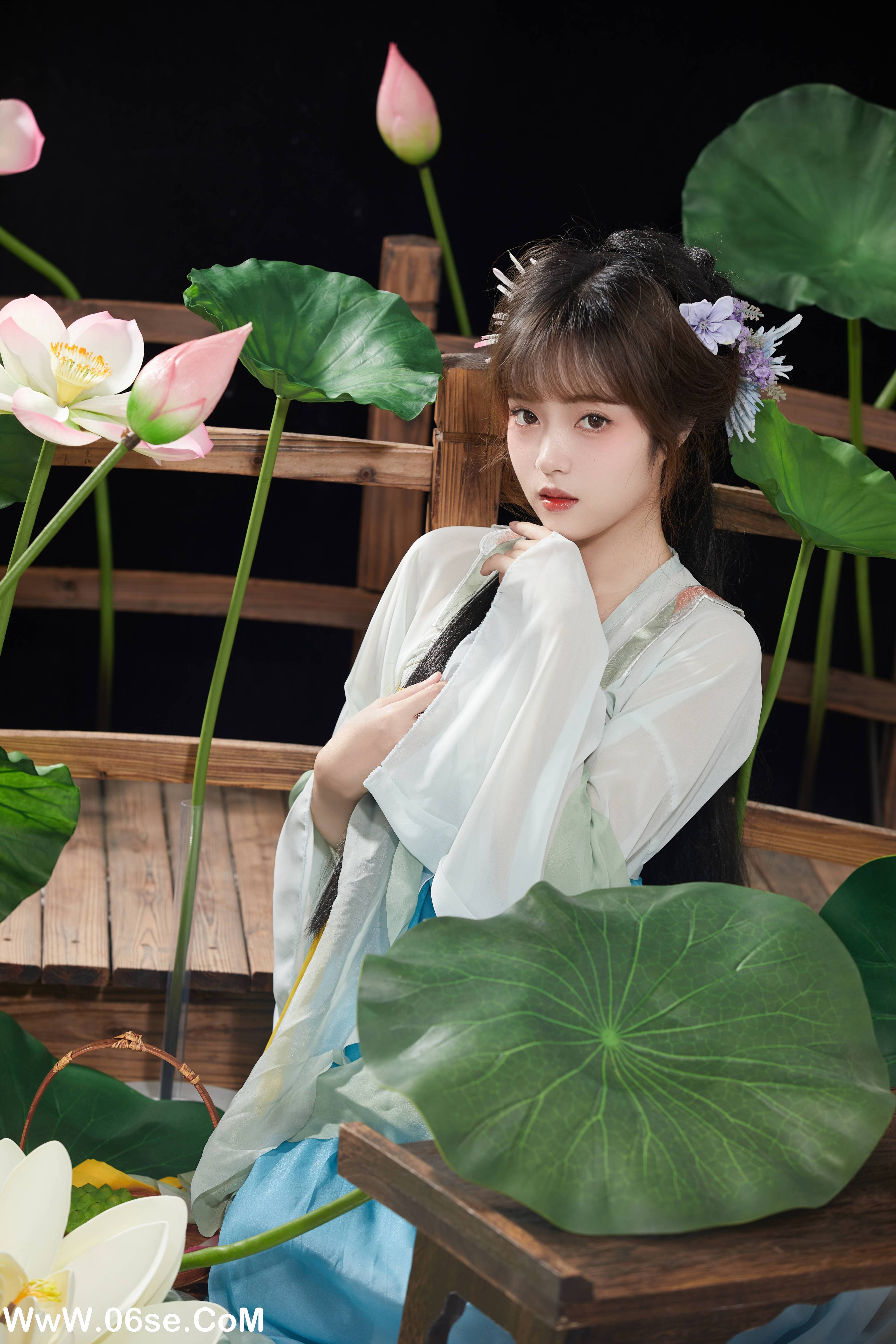 图片[4]-[YITUYU艺图语]2022.09.23 荷塘月色 小薇人儿[39+1P／536MB]-六色网