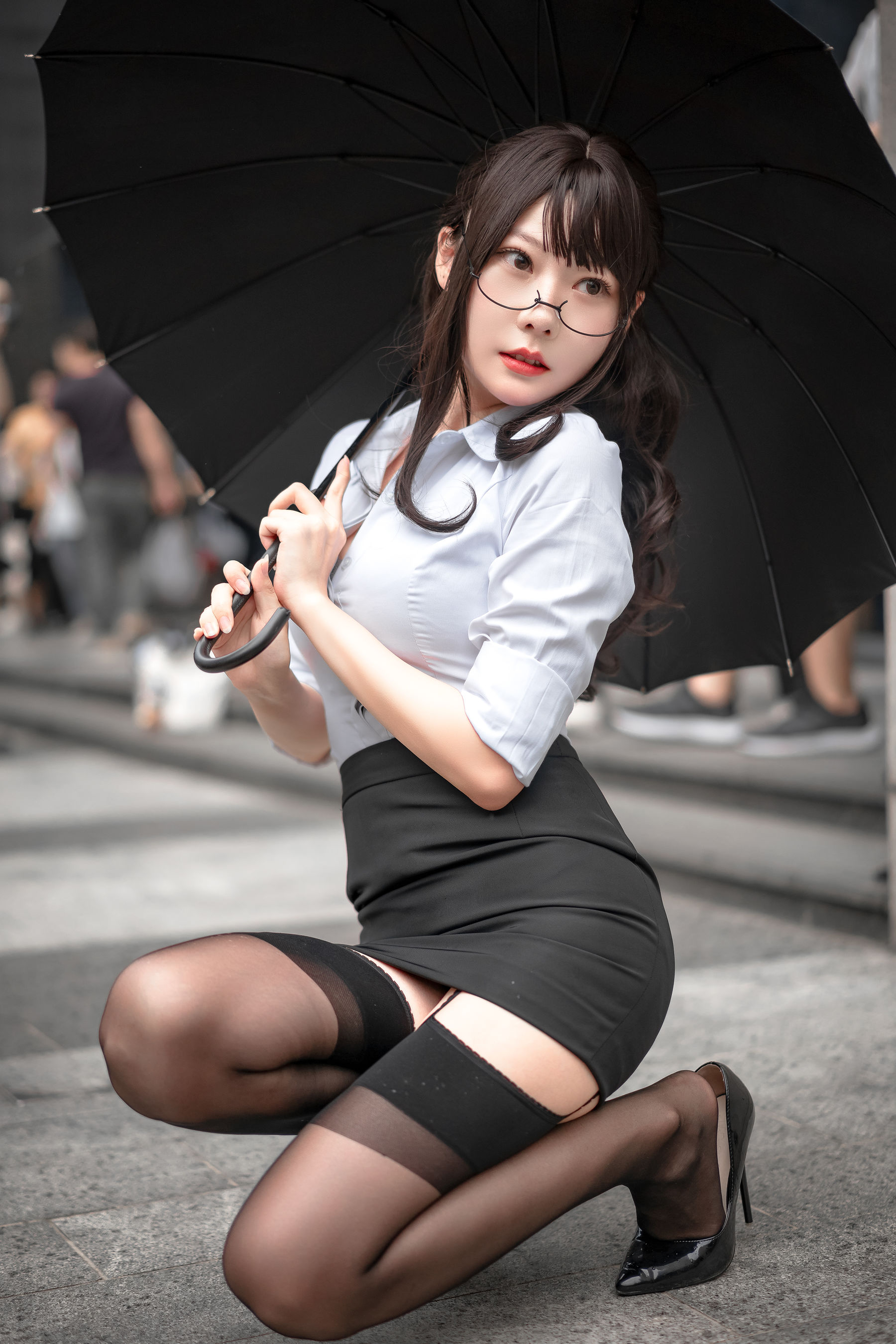 [网红COSER]_香草喵露露写真_-_丝袜西装诱惑-写真图集共24P 7