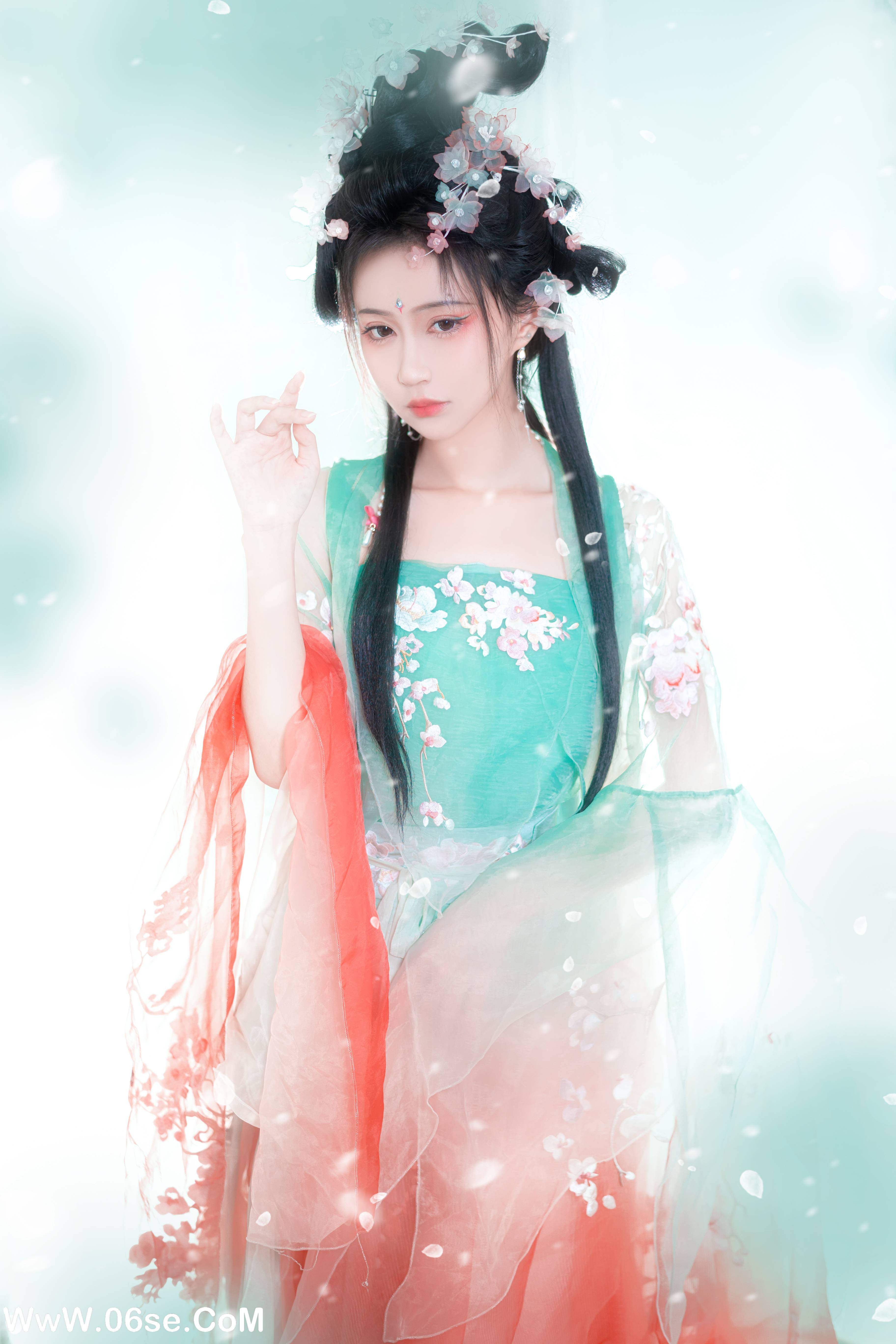 图片[9]-[YITUYU艺图语]2022.12.26 绿梅 -绮罗生的小苏苏-[27+1P／189MB]-六色网