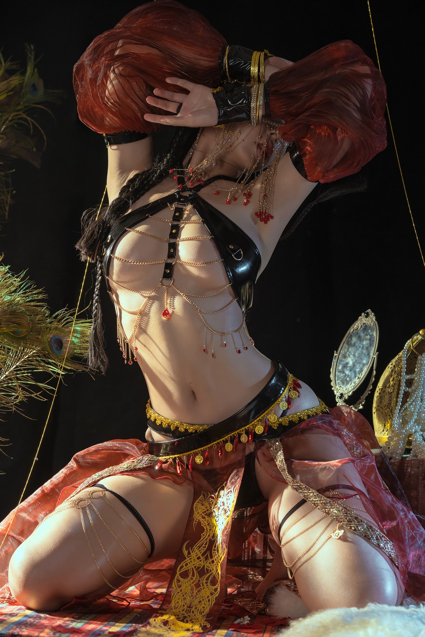 古风西域透明红裙美女写真 38