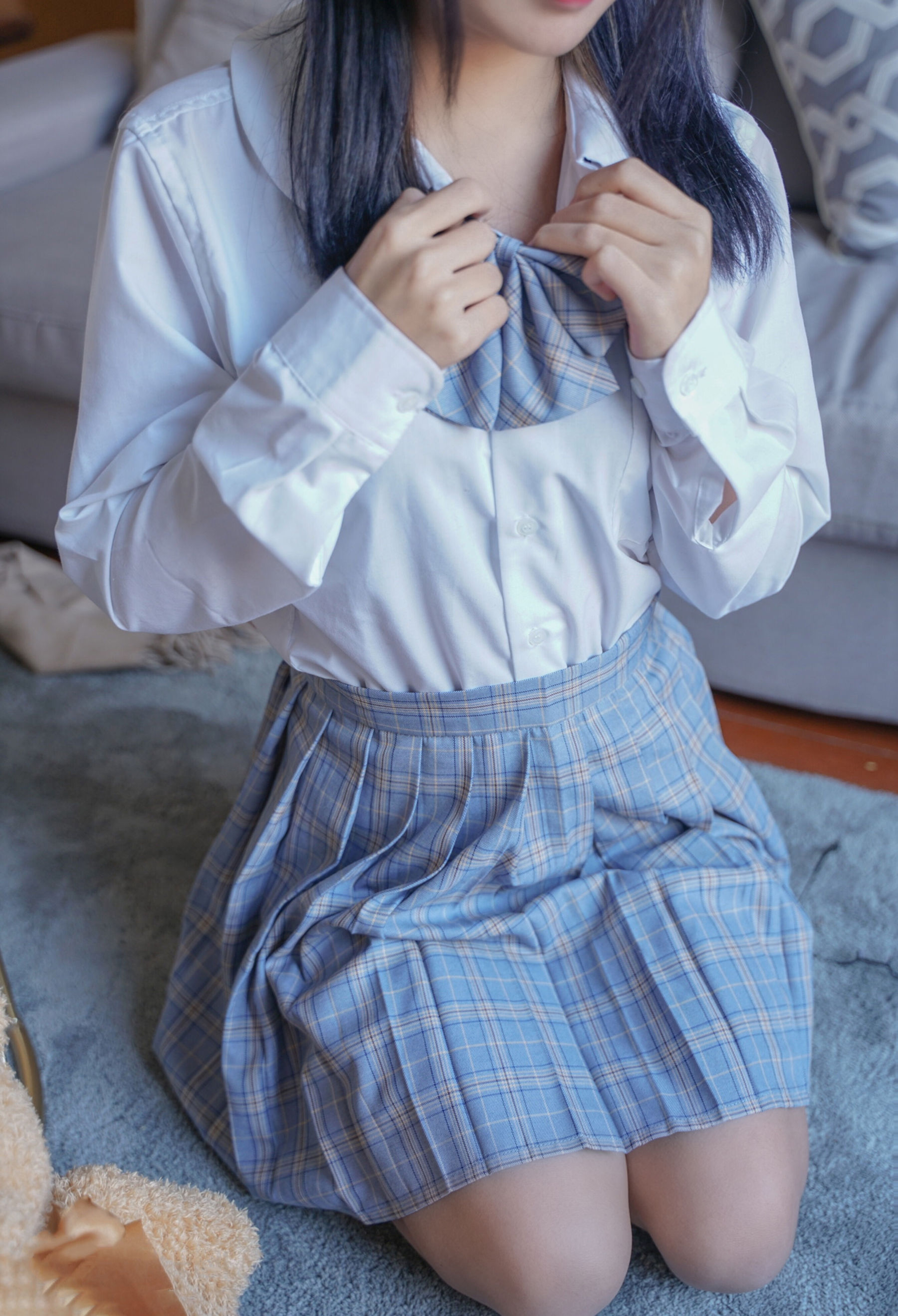 [喵糖映画]_VOL.047_你的负卿_裸腿制服裙-写真图集共44P 3