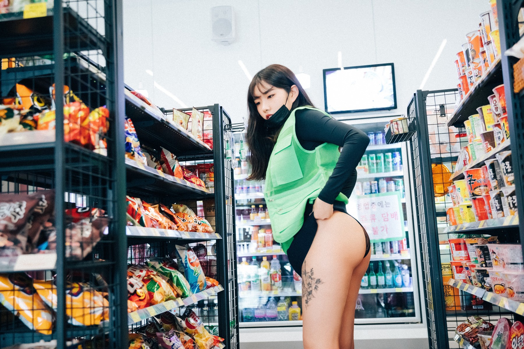 Sonson 손손, [Loozy] First Nipple Alba (S.Ver) Set.02 11
