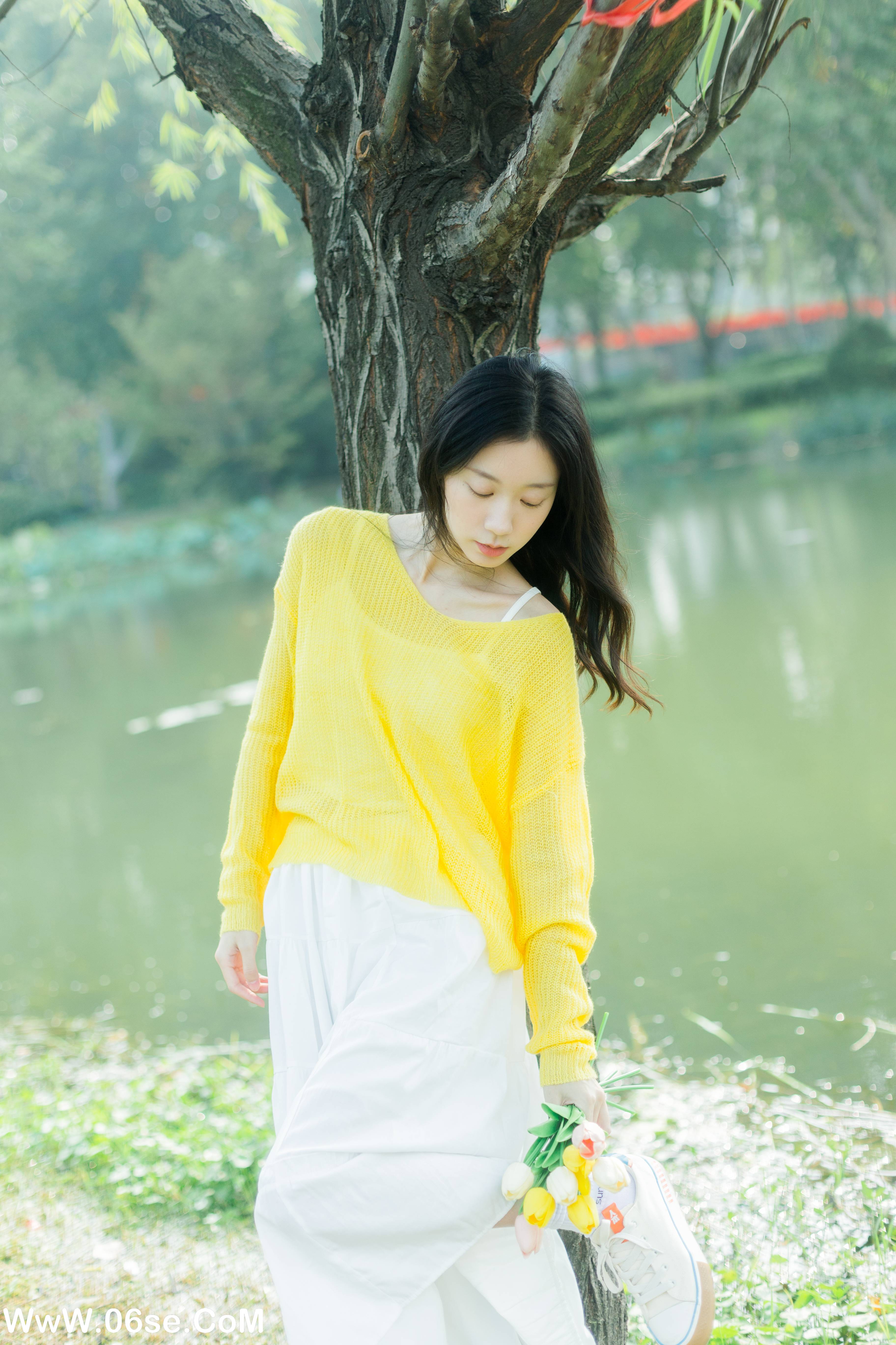 图片[20]-[YITUYU艺图语]2022.11.26 秋风轻轻 饲猫少女-[37+1P／342MB]-六色网