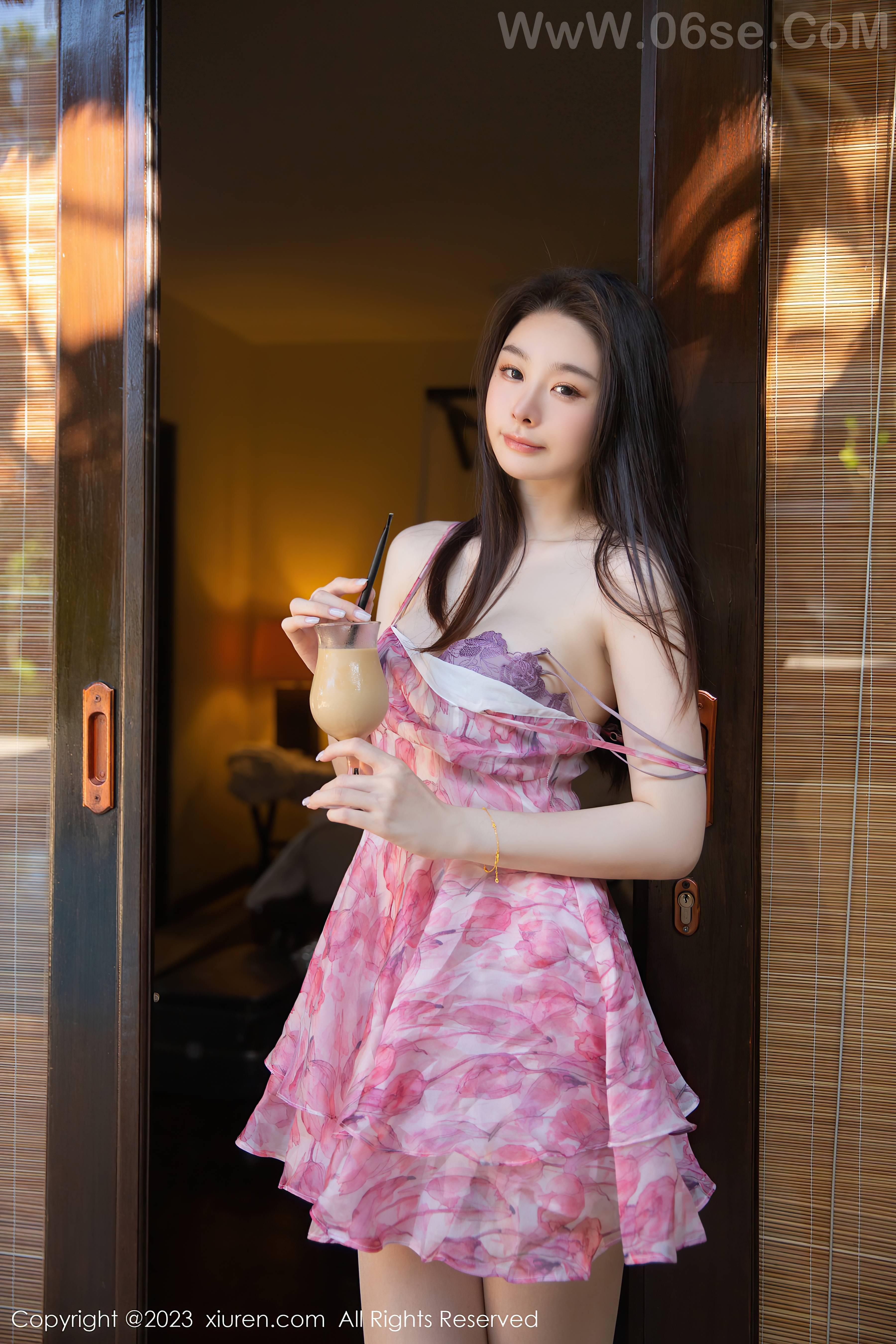 图片[15]-[XiuRen秀人网] 2023.06.30 NO.7006 是小逗逗 泰国旅拍 [80+1P779M]-六色网