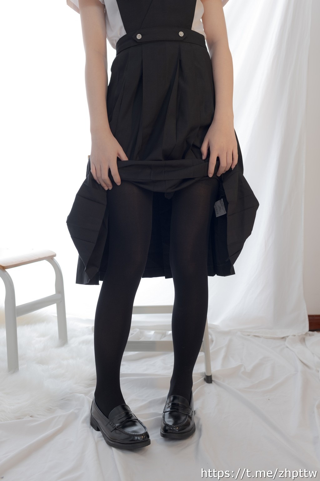 少女秩序-教学黑色制服 31