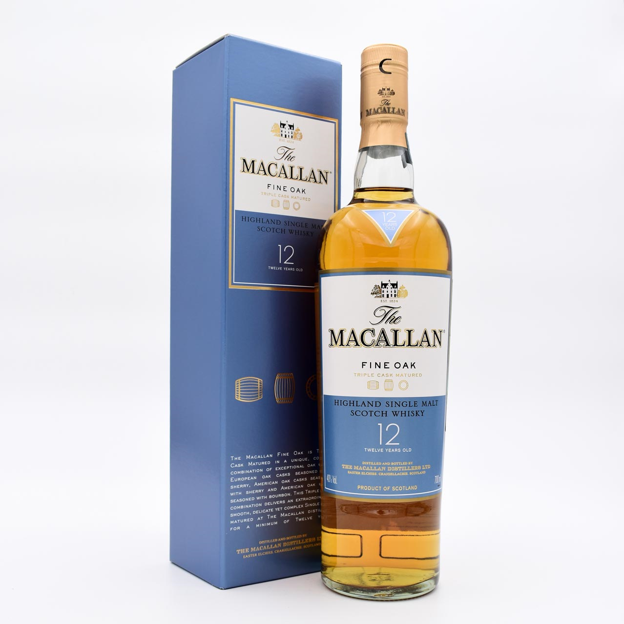 Виски макаллан 12. Macallan 12 Fine Oak 0.7. Макаллан ОАК 12 0,7. Маккалан 12 лет Файн ОАК. Виски Macallan Fine Oak 12 лет, 0.7 л, подарочная упаковка.