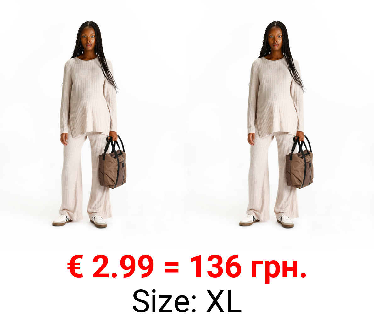 Long sleeve nursing top