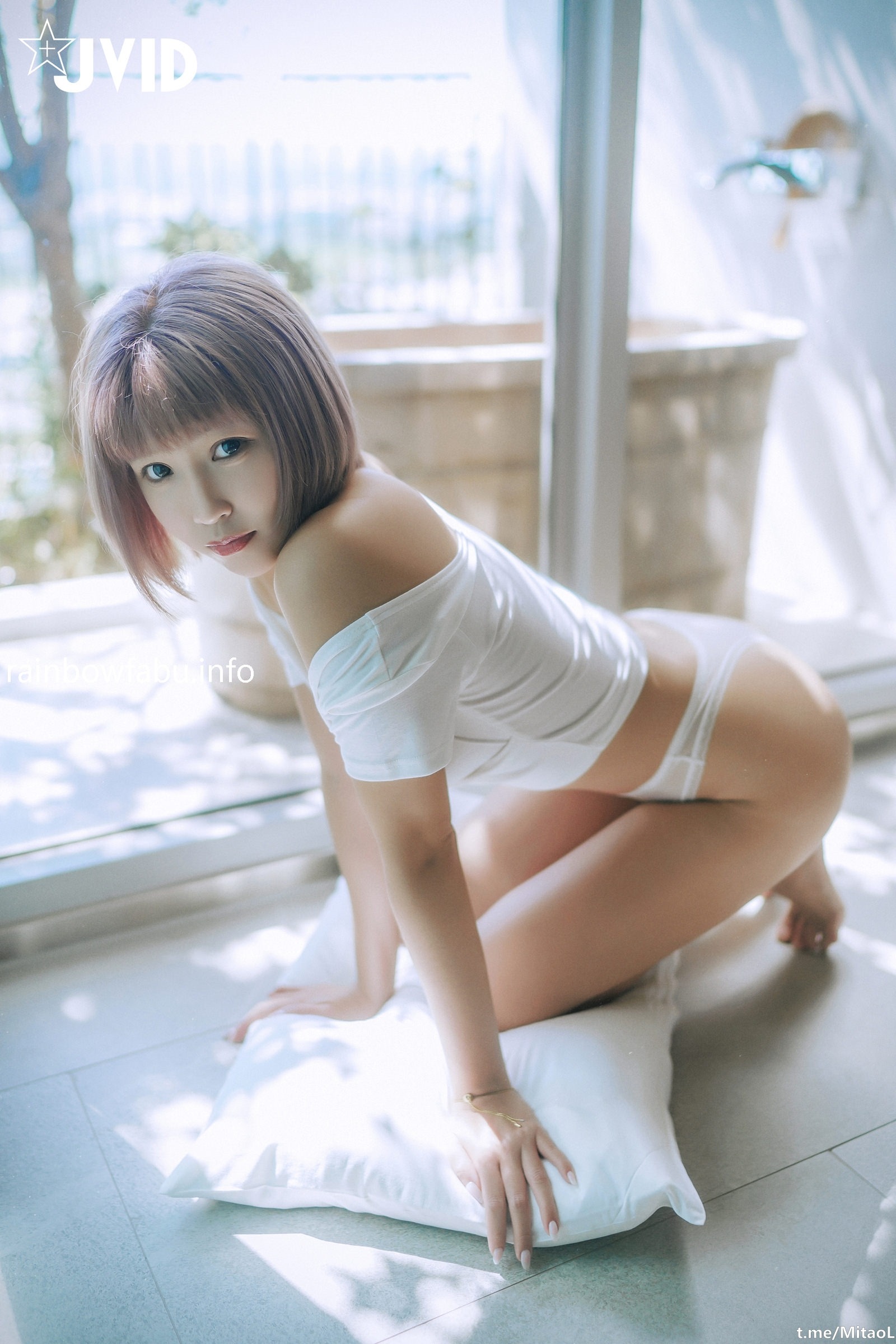 JVID唯美情色艺术尤物 果宝宝 未曾谋面的网恋小女友 洞洞装湿身诱惑 美乳激凸紧致嫩穴 174P 57