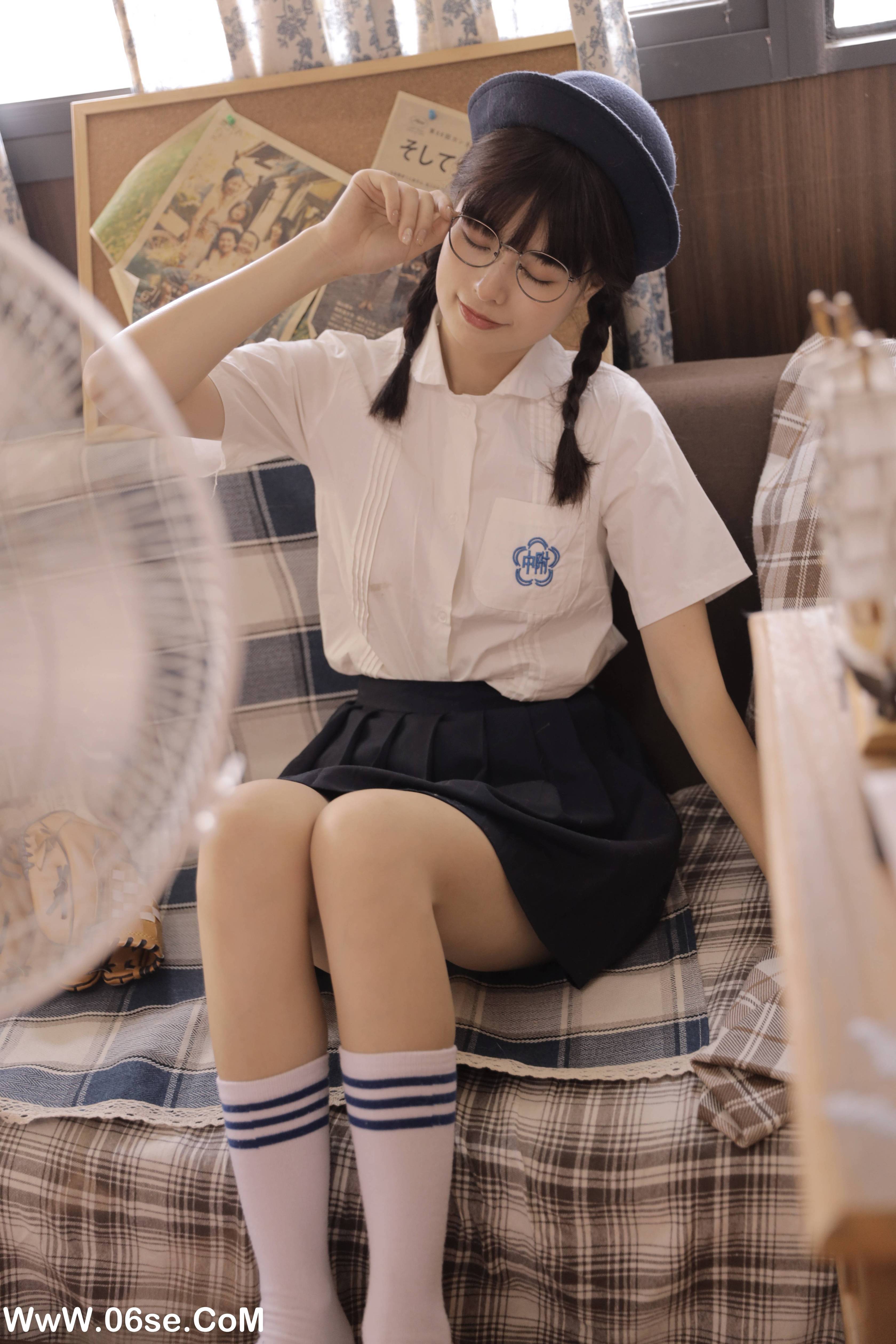 图片[23]-[YITUYU艺图语]2022.10.29 制服女孩 小谢[22+1P／202MB]-六色网