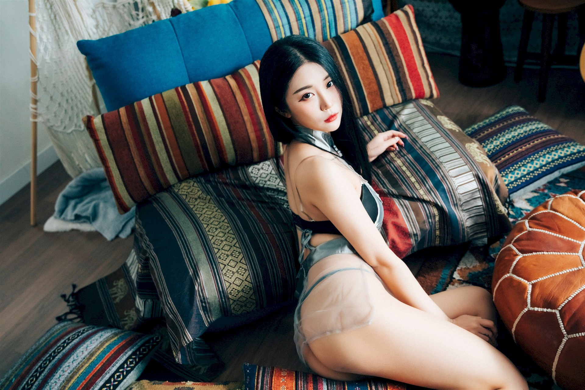 Jeong Bomi 정보미, [LOOZY] Holiday Set.01 11
