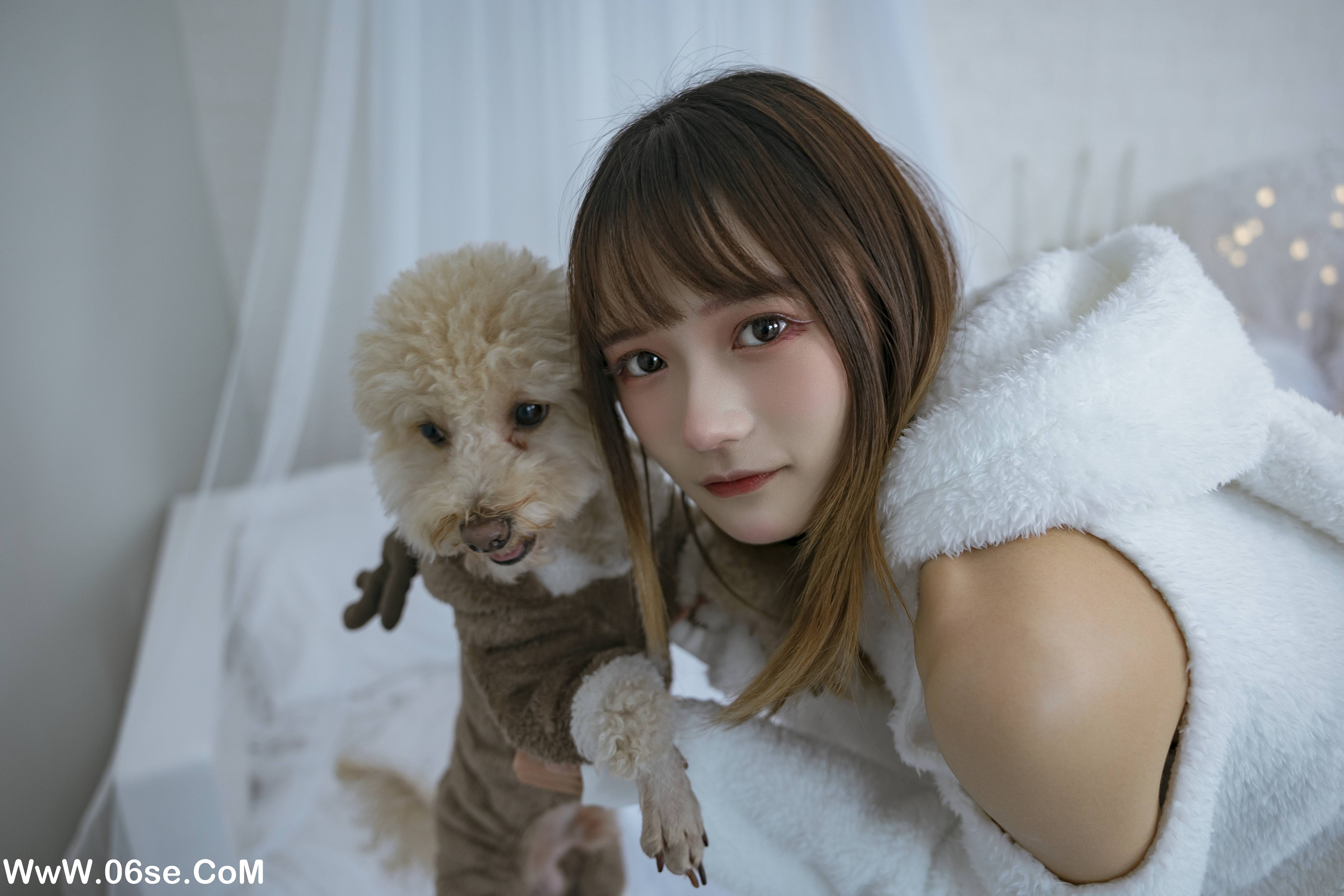 图片[9]-[YITUYU艺图语]2022.12.17 温馨少女与宠物们 兔子Zzz不吃胡萝卜[23+1P／371MB]-六色网