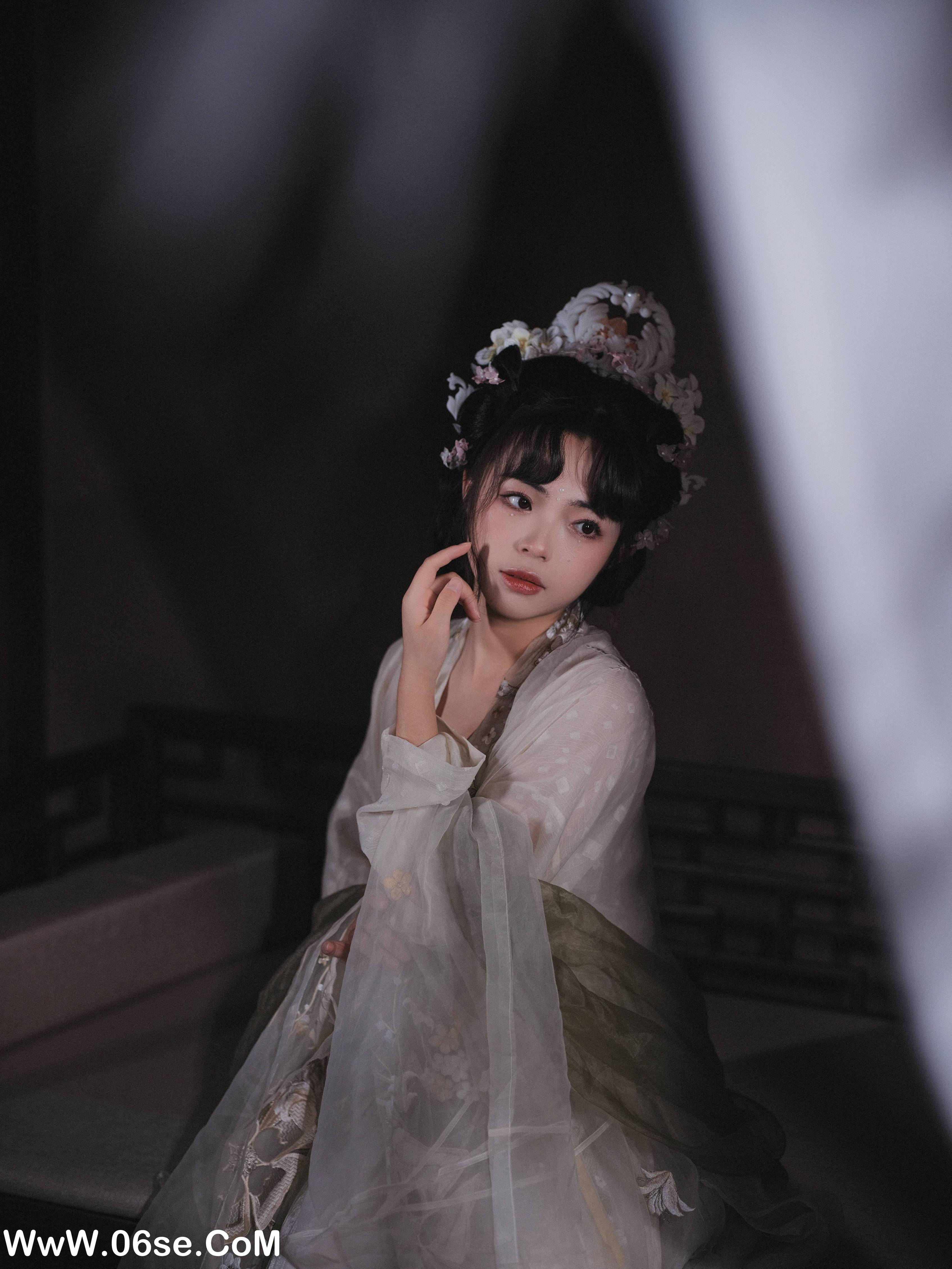 图片[22]-[YITUYU艺图语]2022.11.05 花神 芋圆圆鹅[47+1P／716MB]-六色网