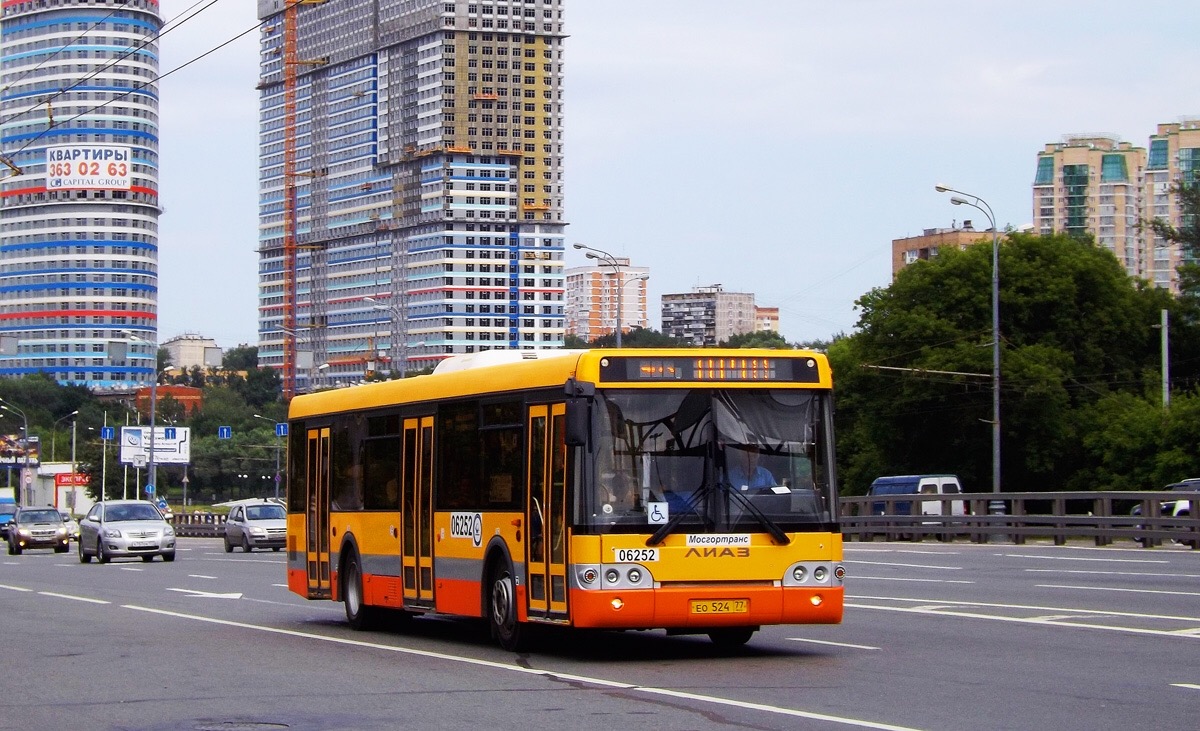 301 автобус москва парк победы. Автобус 90 Москва. Автобус 2012 года общественный. Московские маршрутки 2012. Жёлто-оранжевые автобусы в Москве.