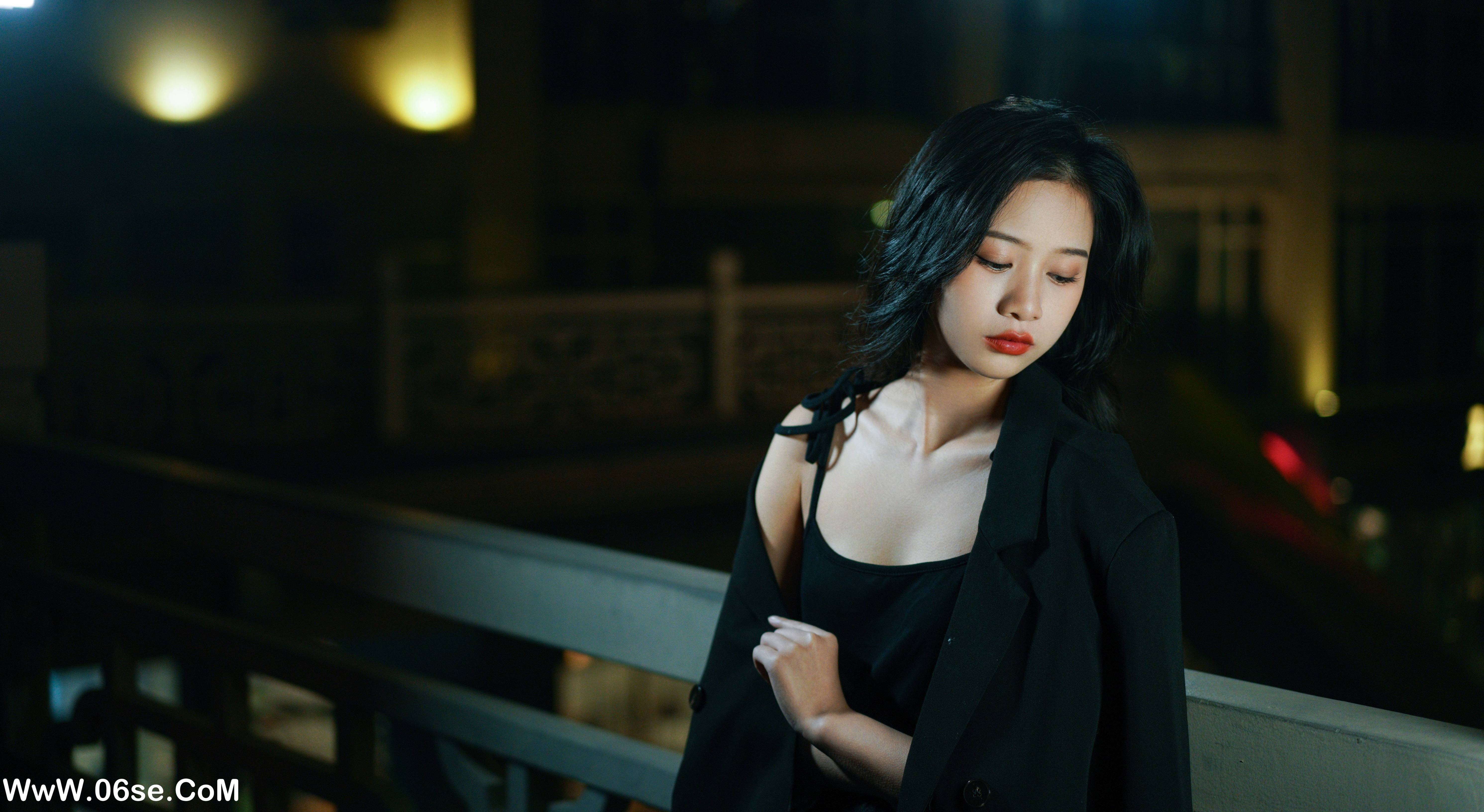 图片[5]-[YITUYU艺图语]2022.12.24 夜巷 旺旺小小舒[21+1P／420MB]-六色网