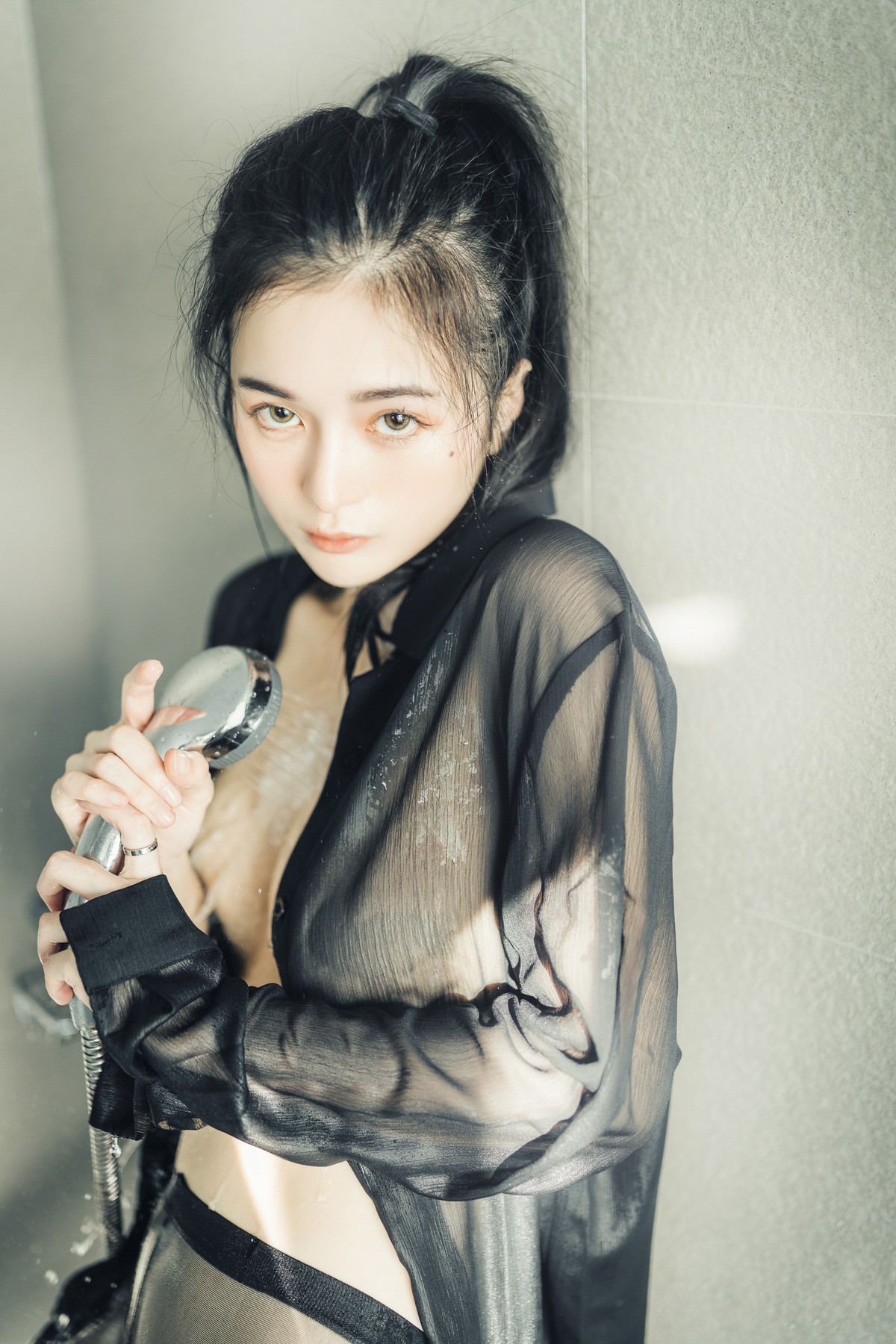 JVID精品 🔞仙仙辰 透明罩衫 透明駱駝蹄內褲 濕潤黑絲 我的女友 這次有點色😈有點甜 Set.02 41